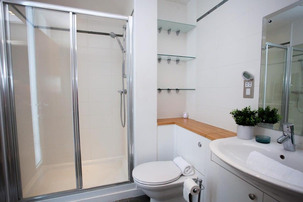 Apartment Riverside Flat With Stunning Views Glasgow