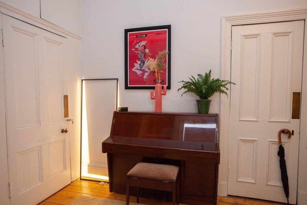 Lovely Flat In Ideal Location *