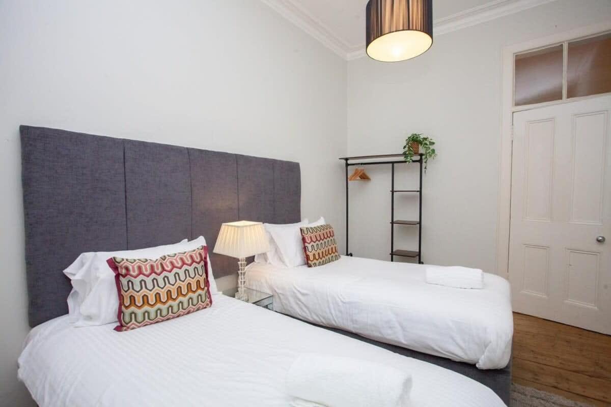 Lovely Flat In Ideal Location Apartment Glasgow