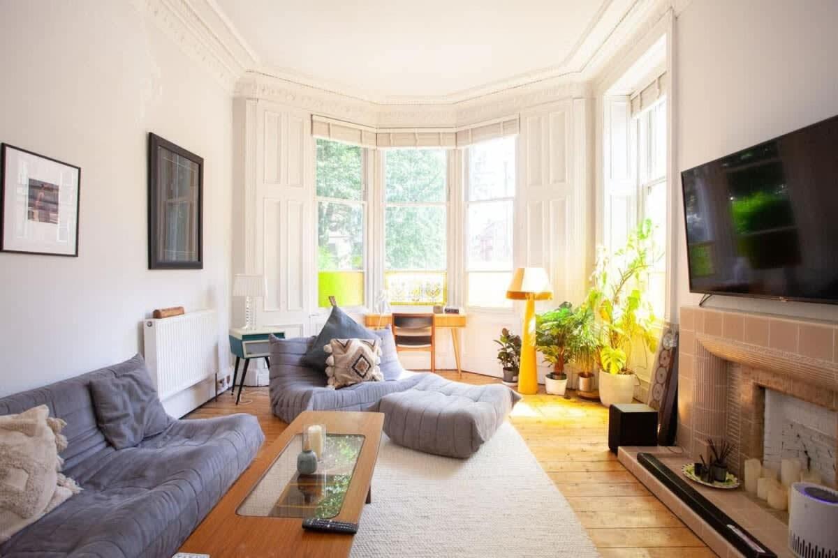 Lovely Flat In Ideal Location