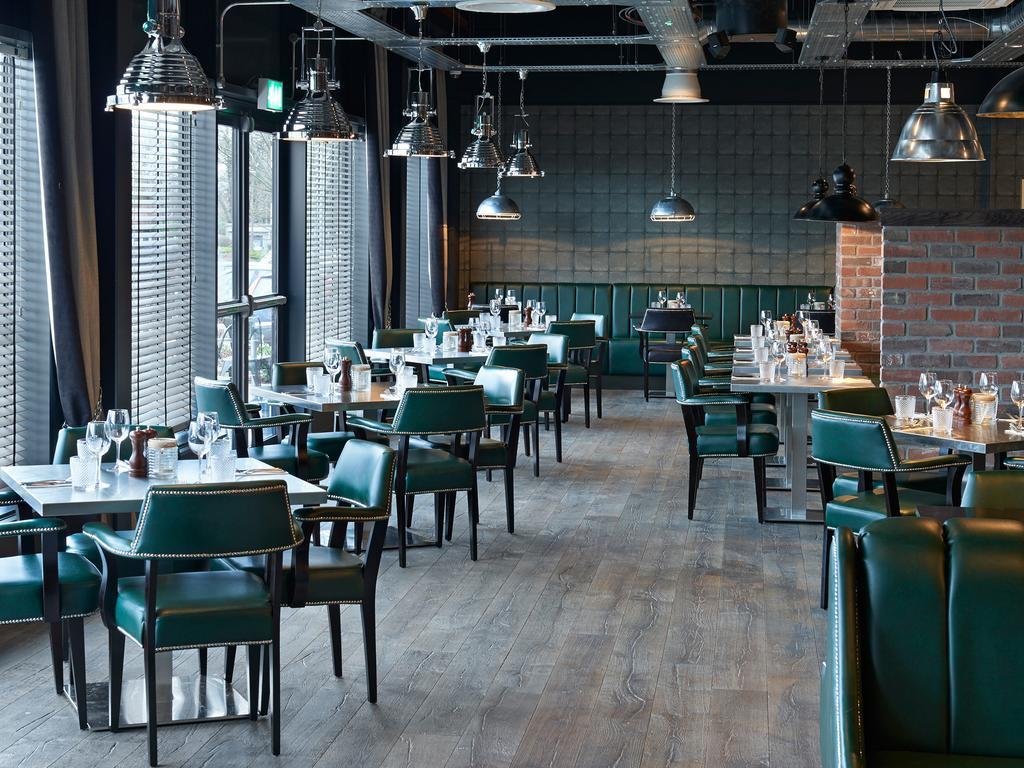 Village Hotel 4*