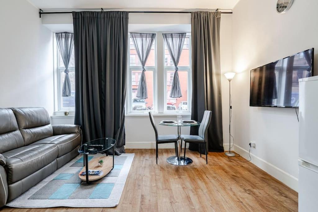 Stunning Ground Floor Flat In Southside. Apartment Glasgow