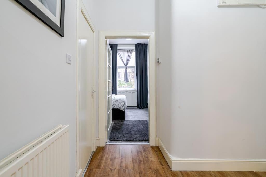 Stunning Ground Floor Flat In Southside. Apartment Glasgow