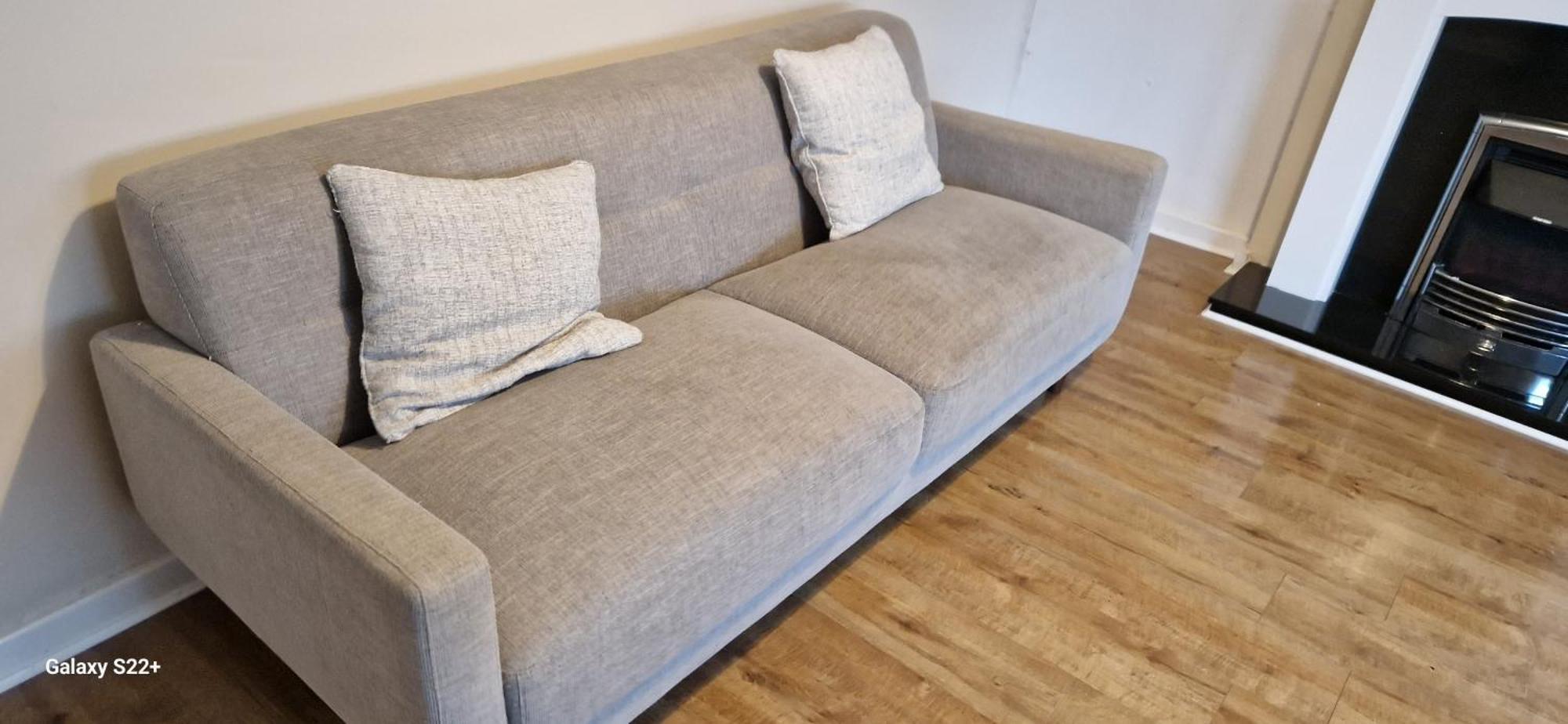 Archillects Entire Two Bedroom Comfy House - Free Parking * Glasgow