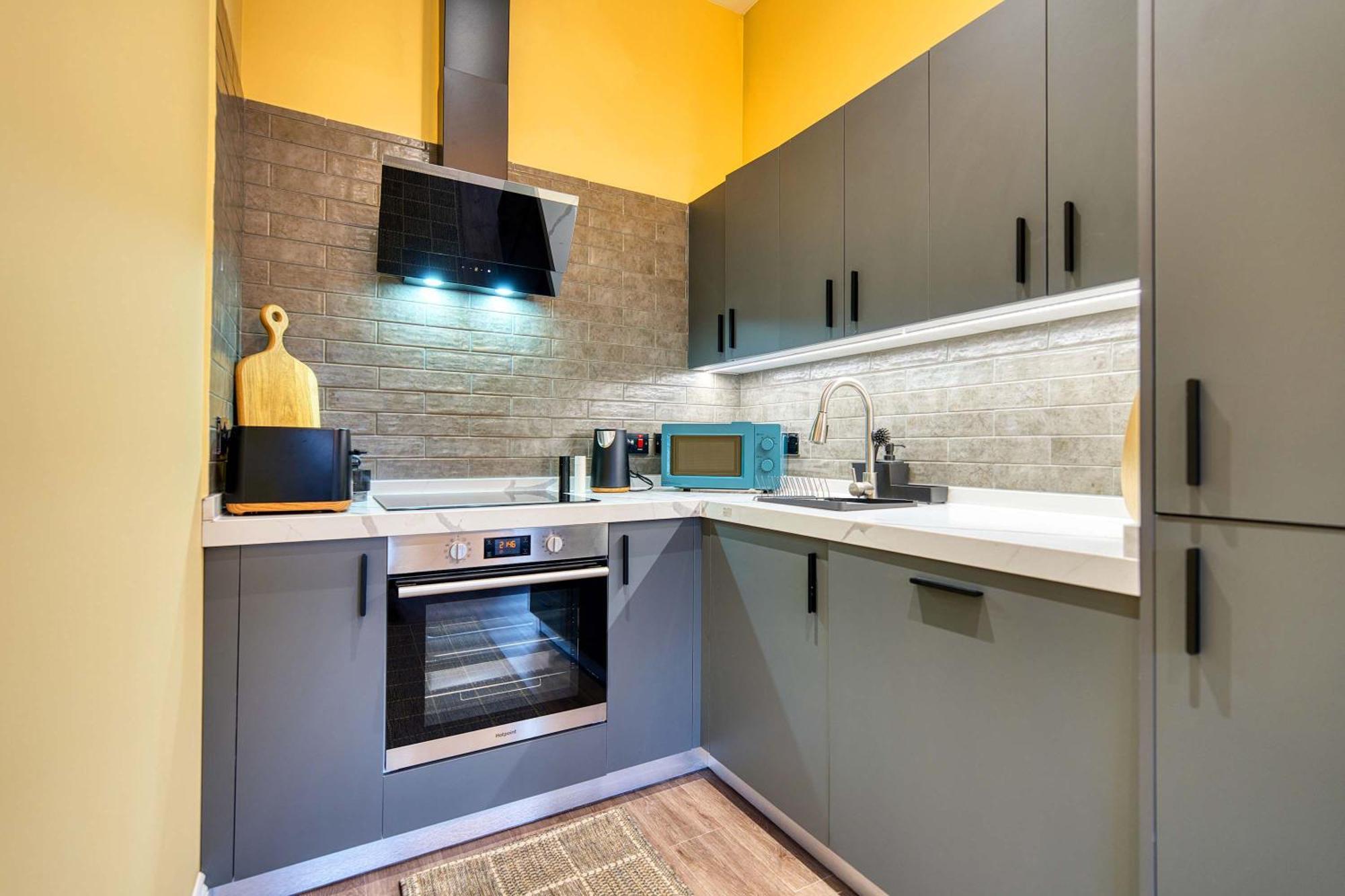 Stunning Station 1 Bed A7 Apartment