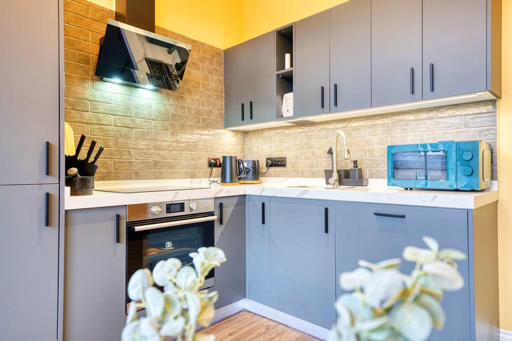 Apartment Cozy Station 1 Bed B8 *