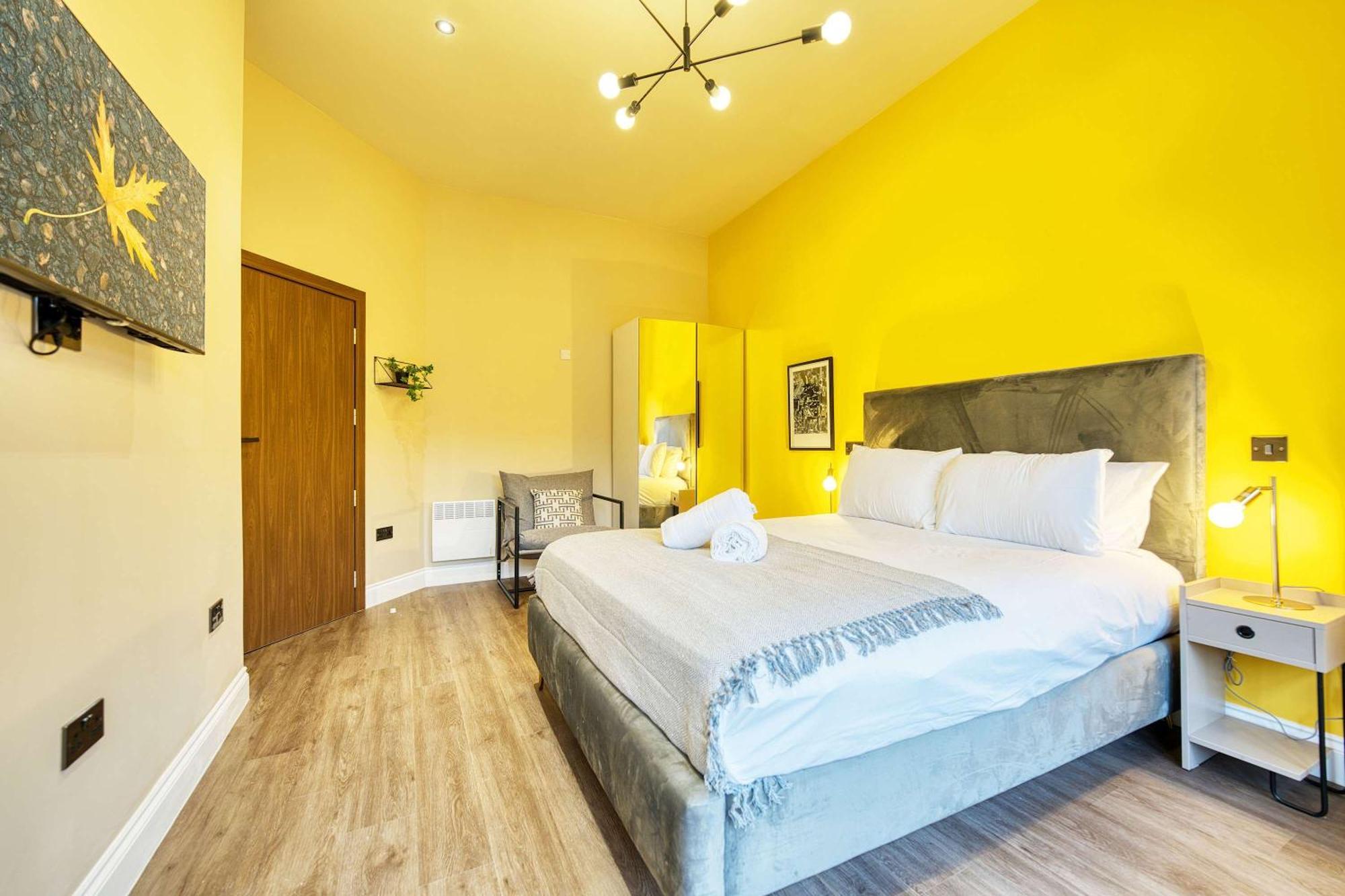 Lovely Station 1 Bed A6 * Glasgow