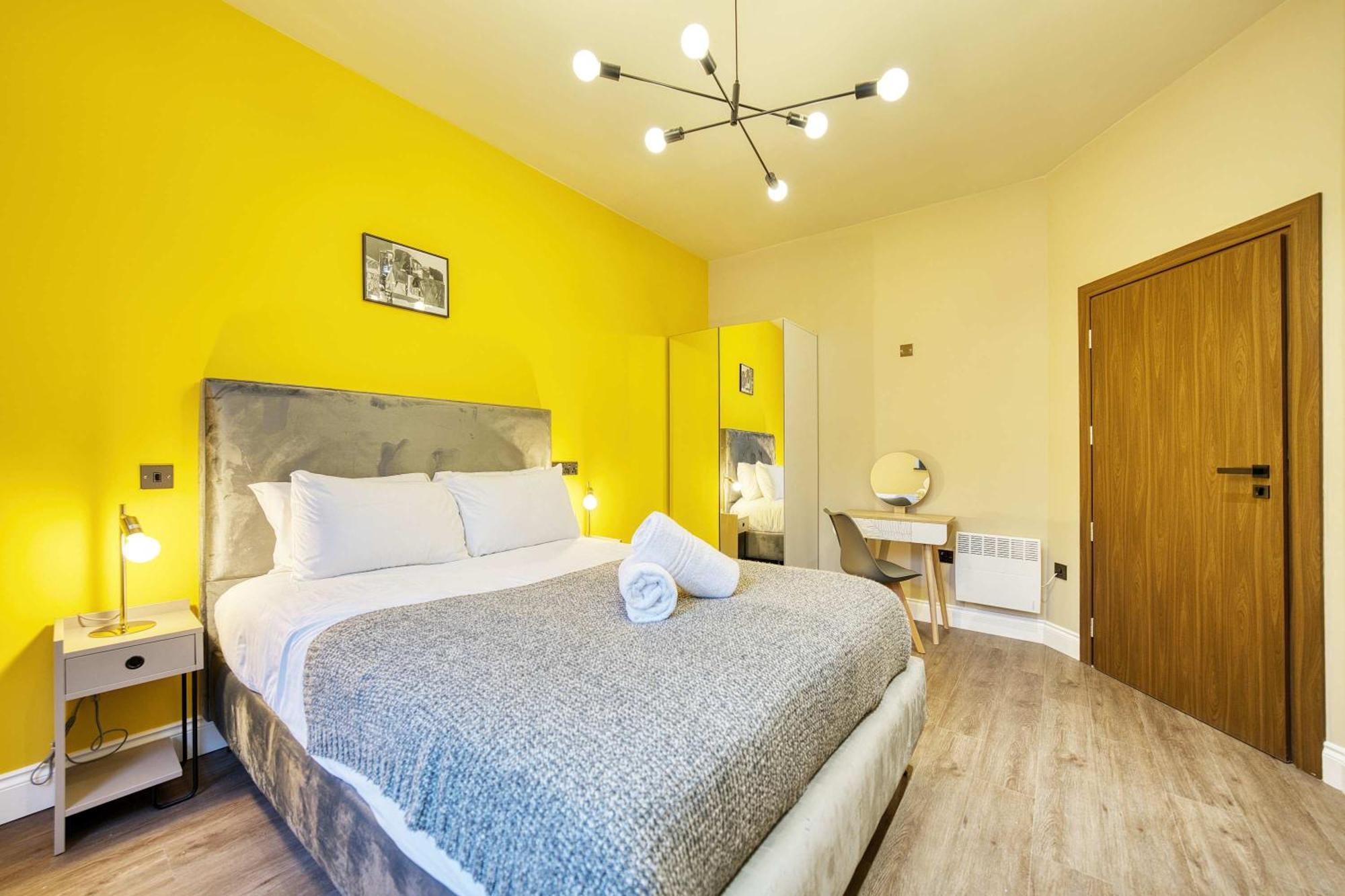 Apartment Grand Station 1 Bed A5 *