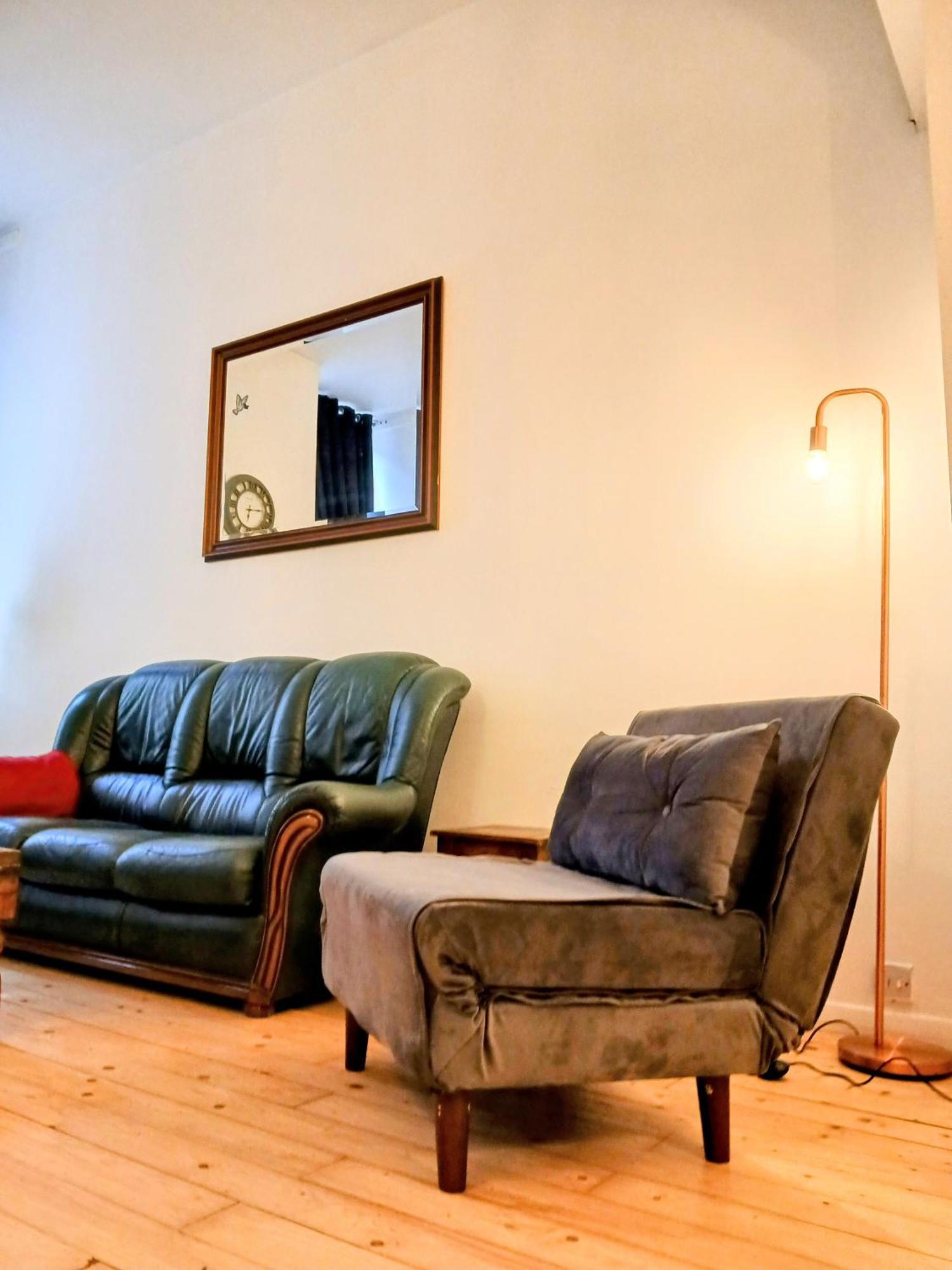 Downtown City Dwelling - 3 People Apartment *