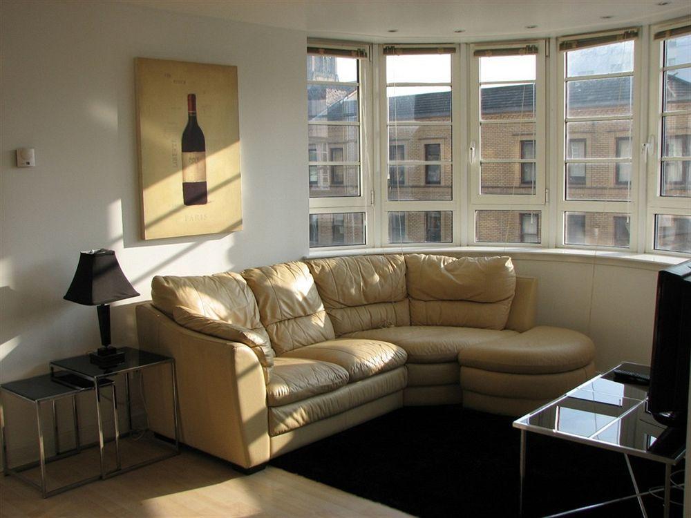 Apartment Clock Tower Boutique And Bistro Glasgow