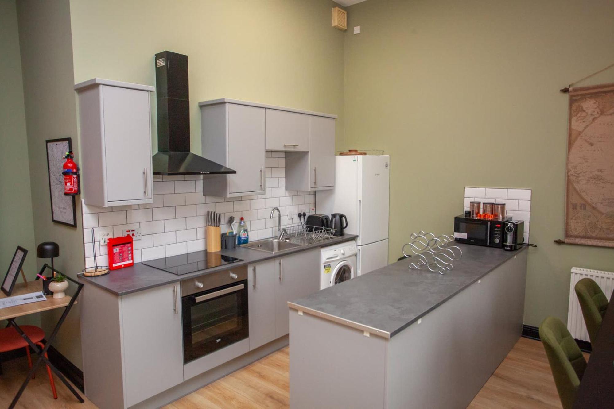 Getaway With Free Parking Holiday home *