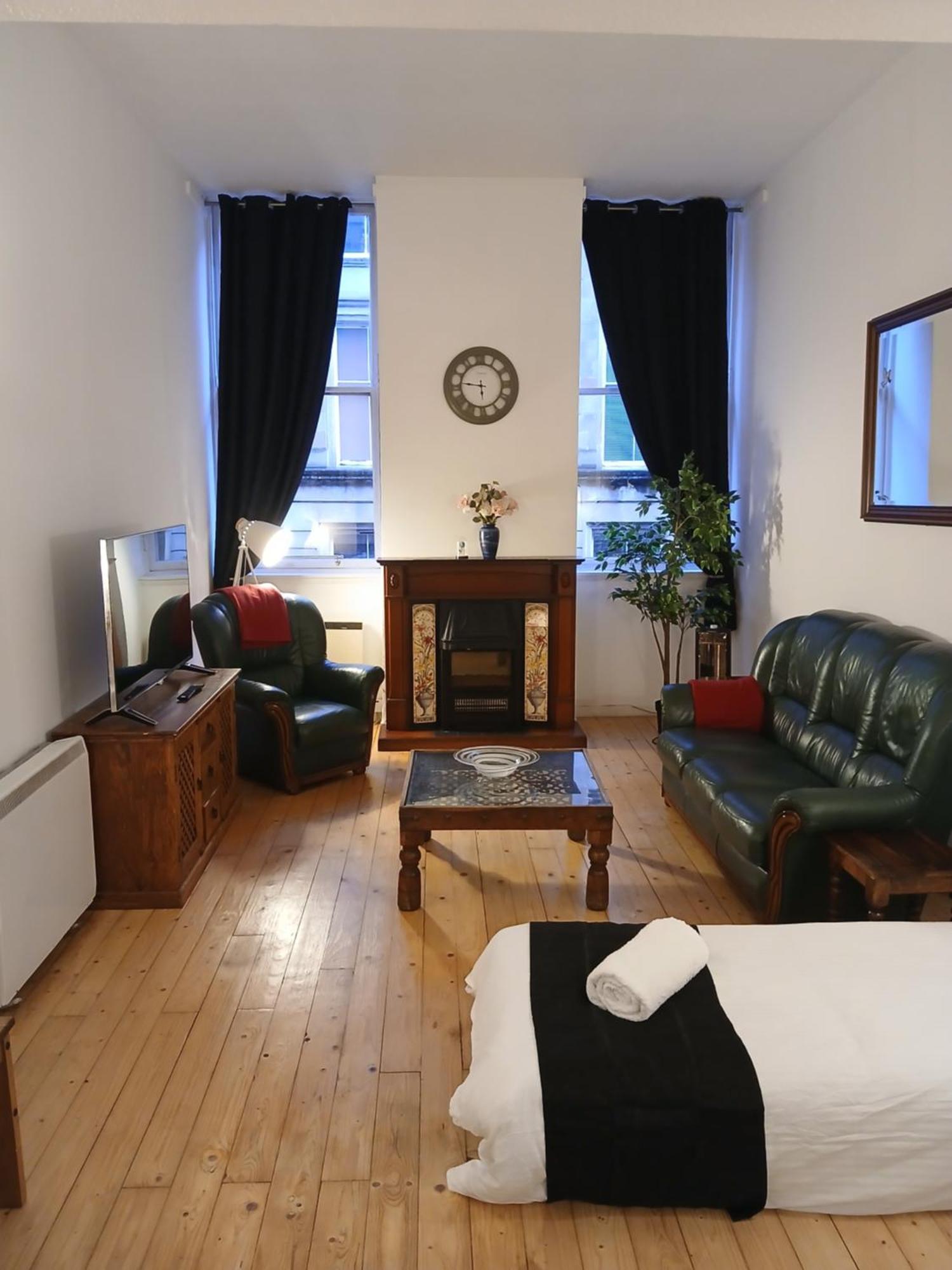 Downtown City Dwelling - 3 People * Glasgow