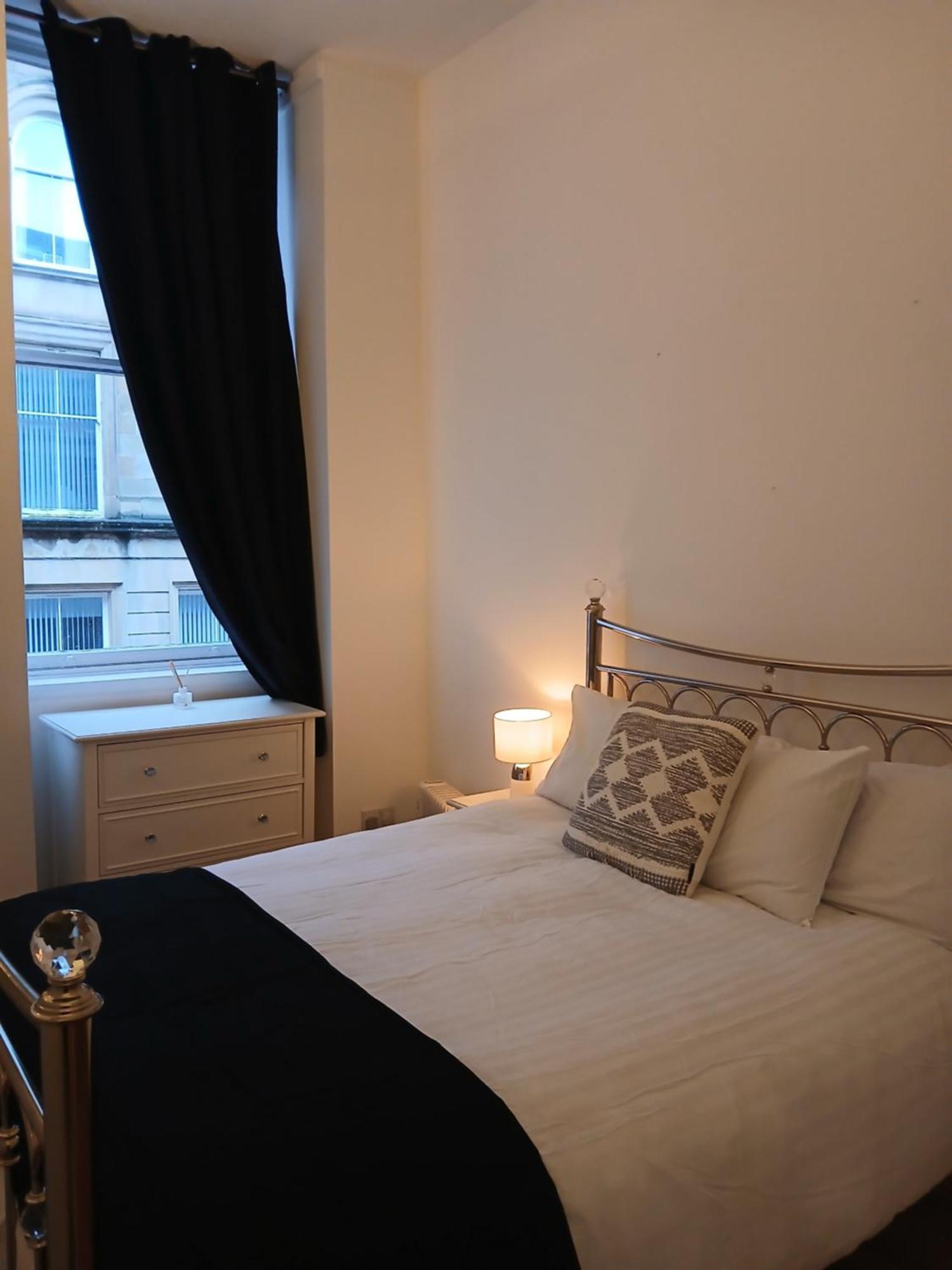 Downtown City Dwelling - 3 People *