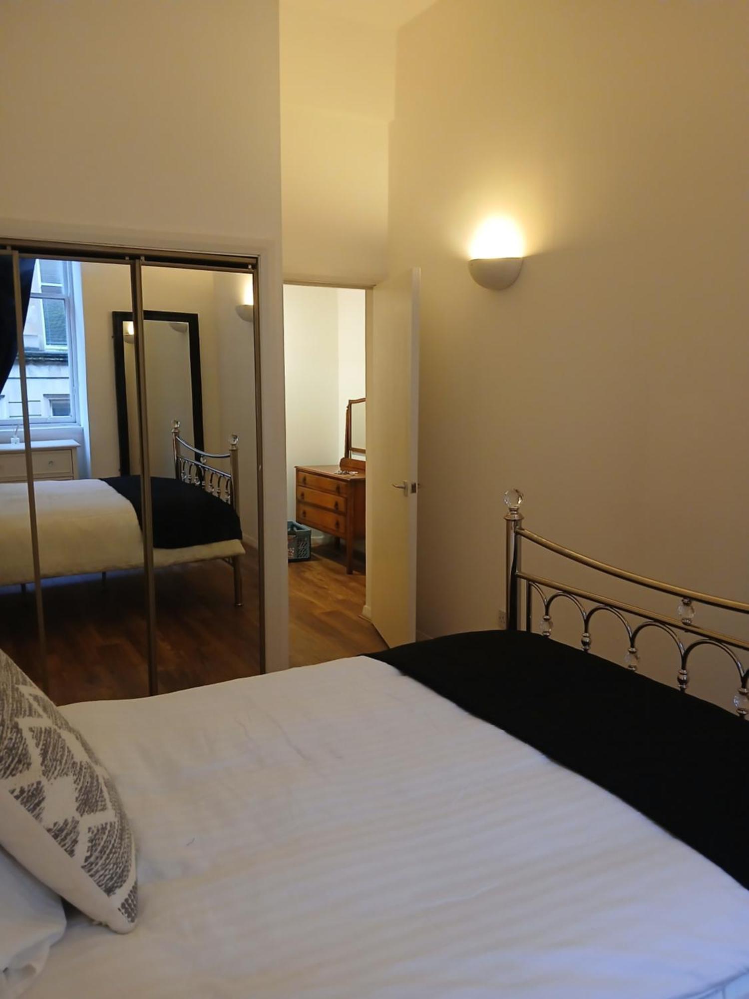 Downtown City Dwelling - 3 People * Glasgow