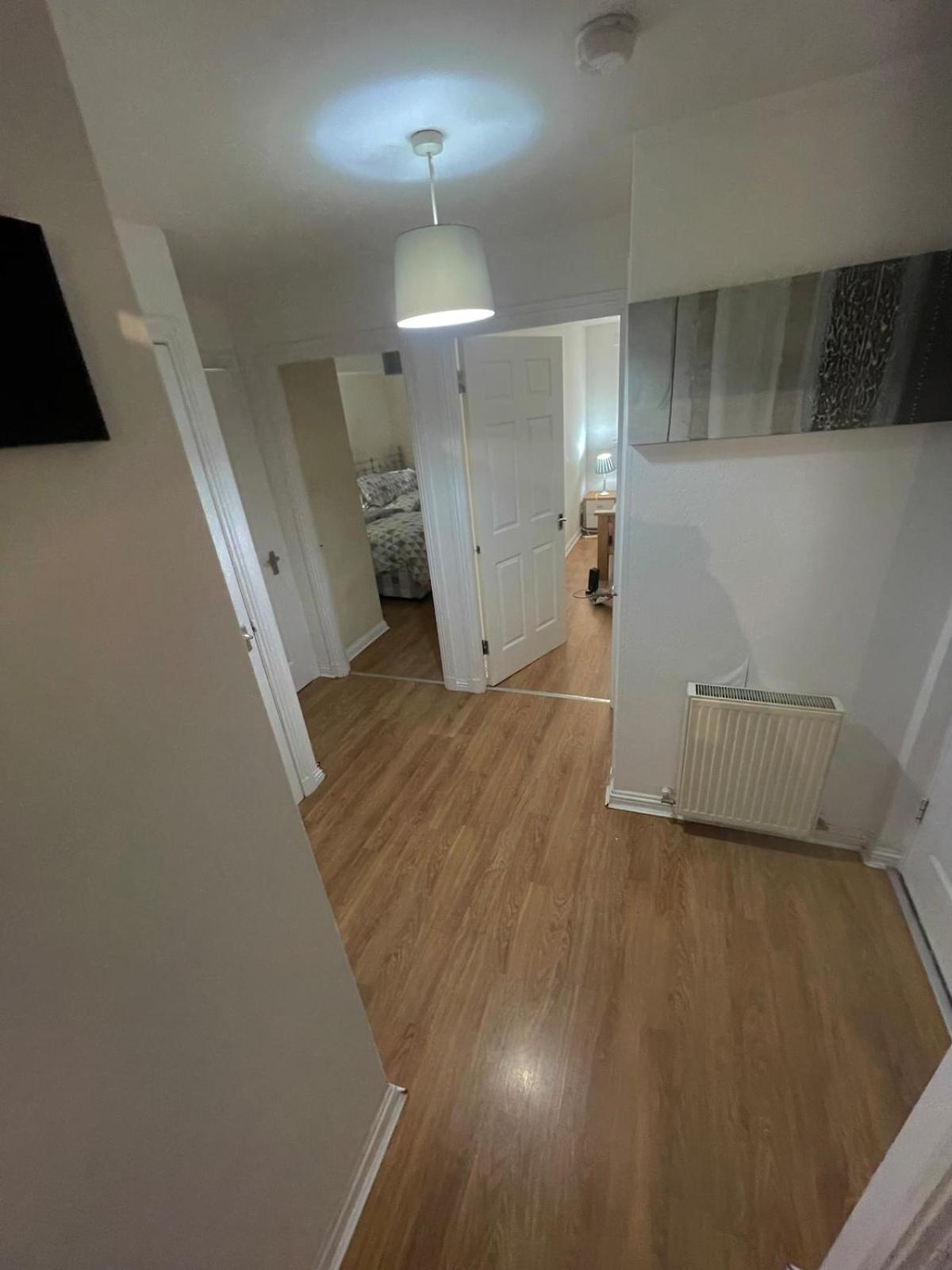 3 Bed ,2 Bedroom Near Centre Apartment Glasgow
