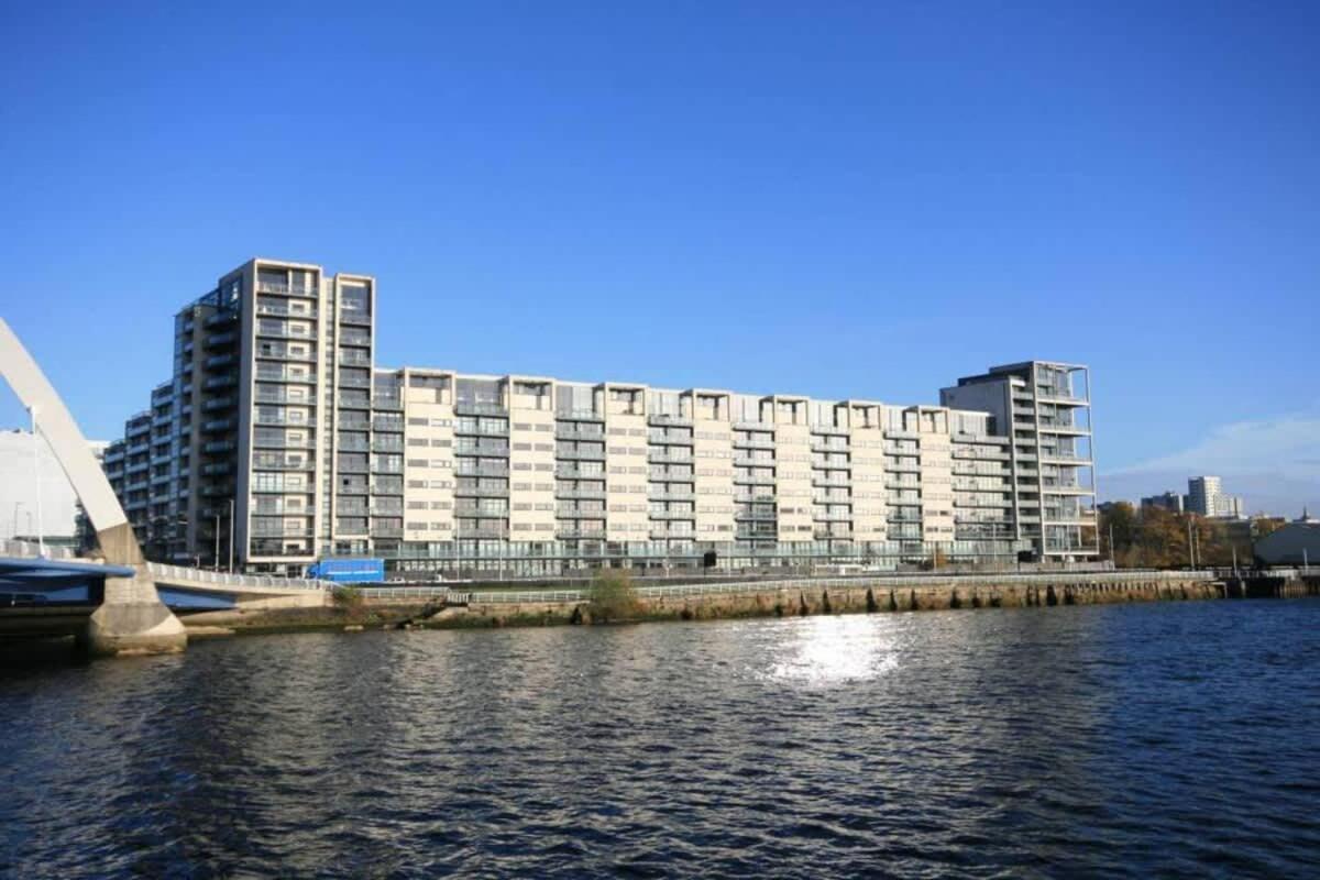 Apartment With River View Next To Hydro