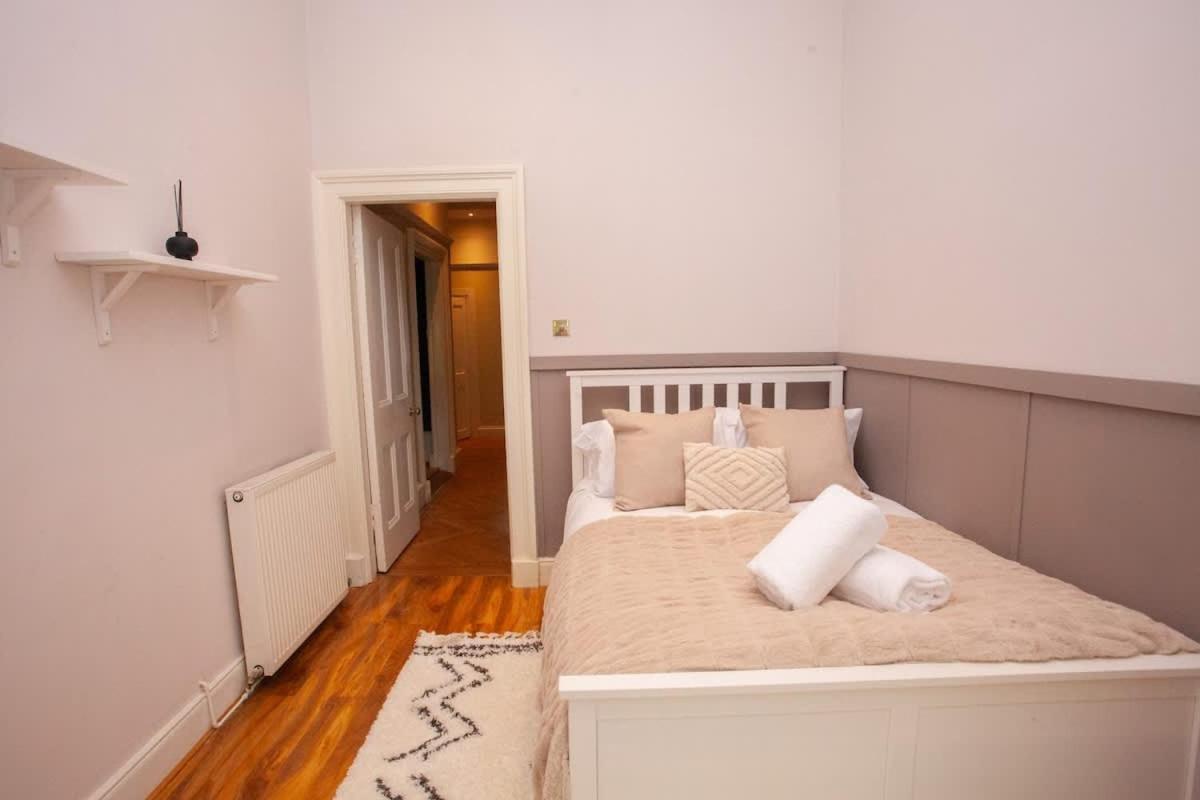 Stunning 2 Bed In Ideal Location