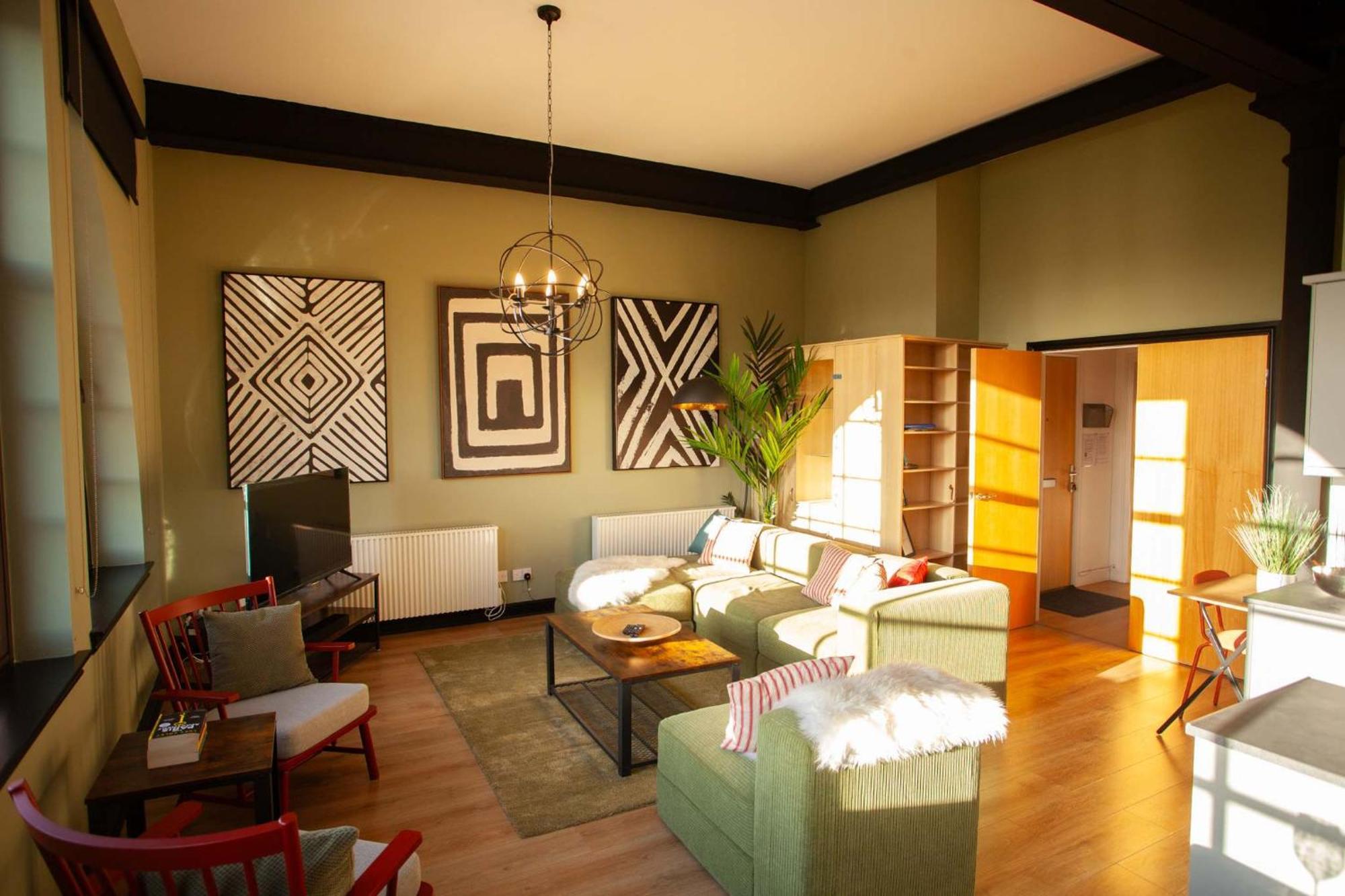 Getaway With Free Parking Holiday home *