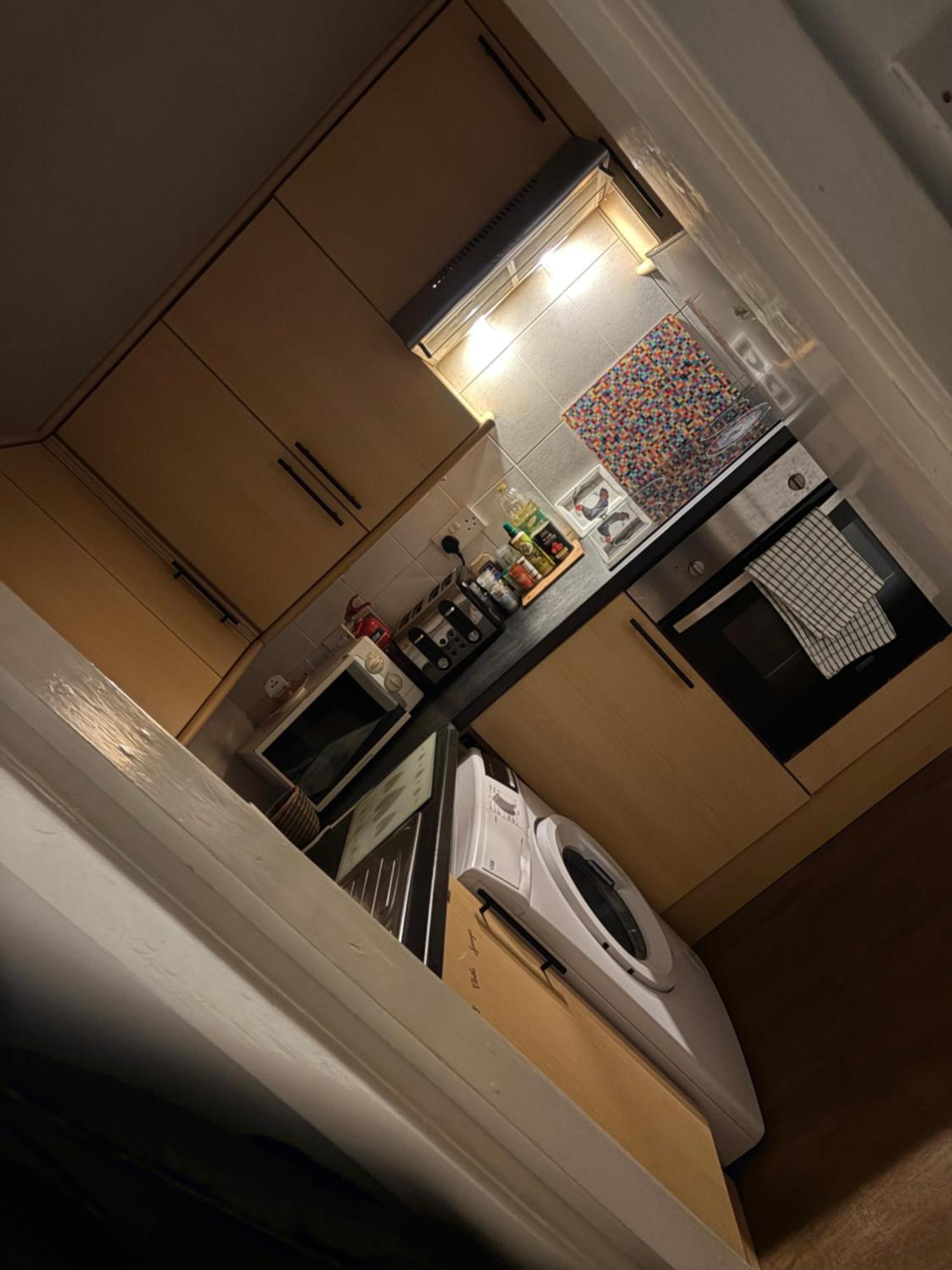 Apartment Traditional Tenement Excellent Location Glasgow