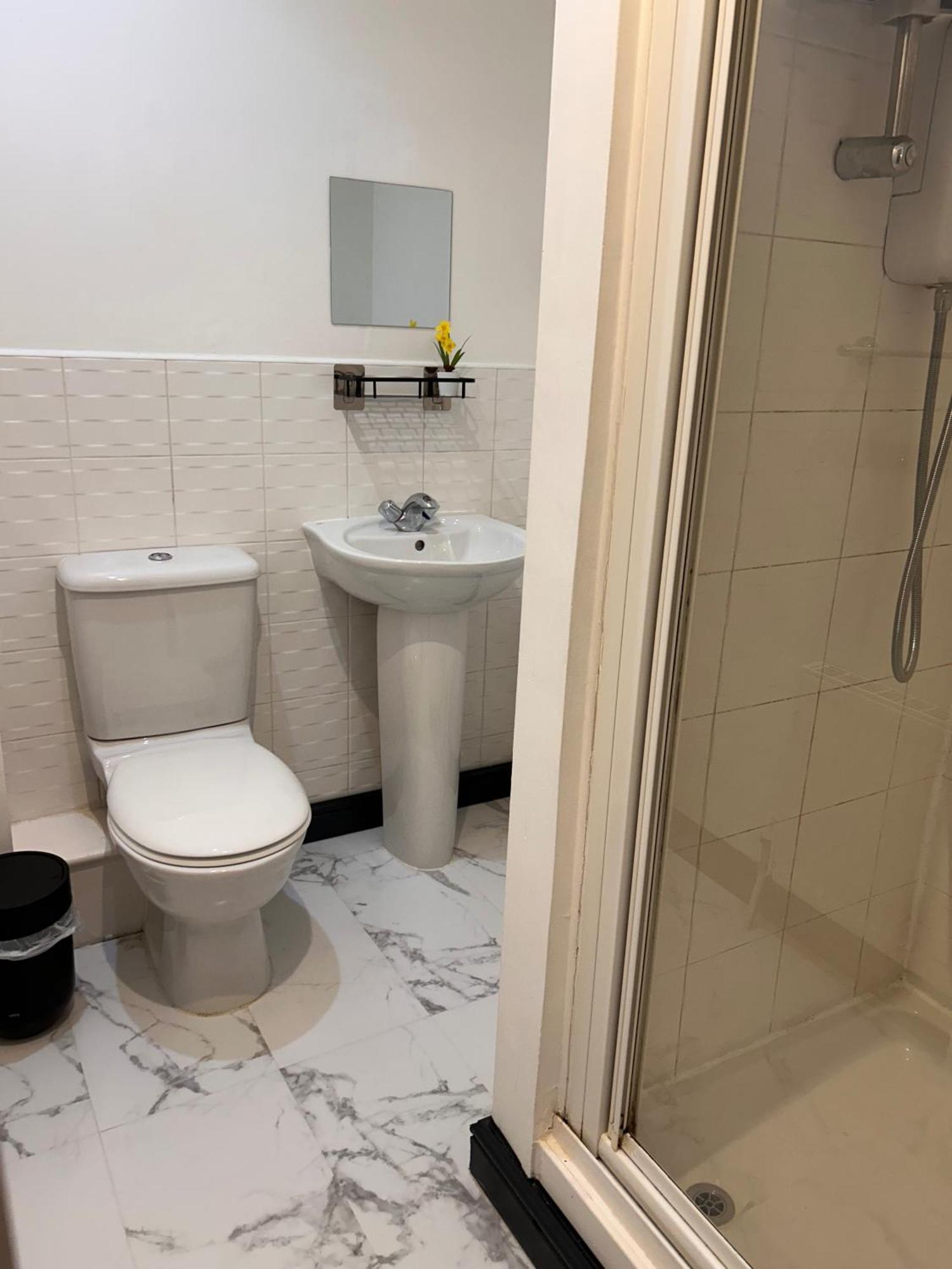 Modern Apartment-sleeps6-parking-seft Check In Apartment