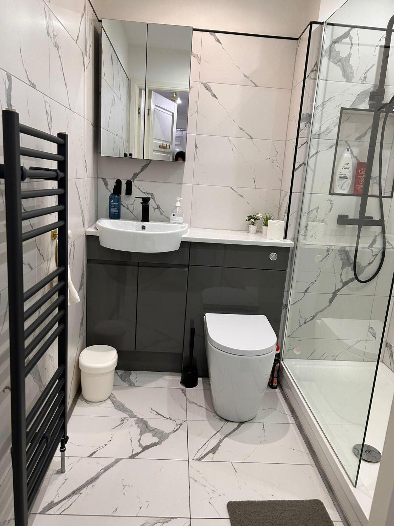 Modern Apartment-sleeps6-parking-seft Check In Glasgow