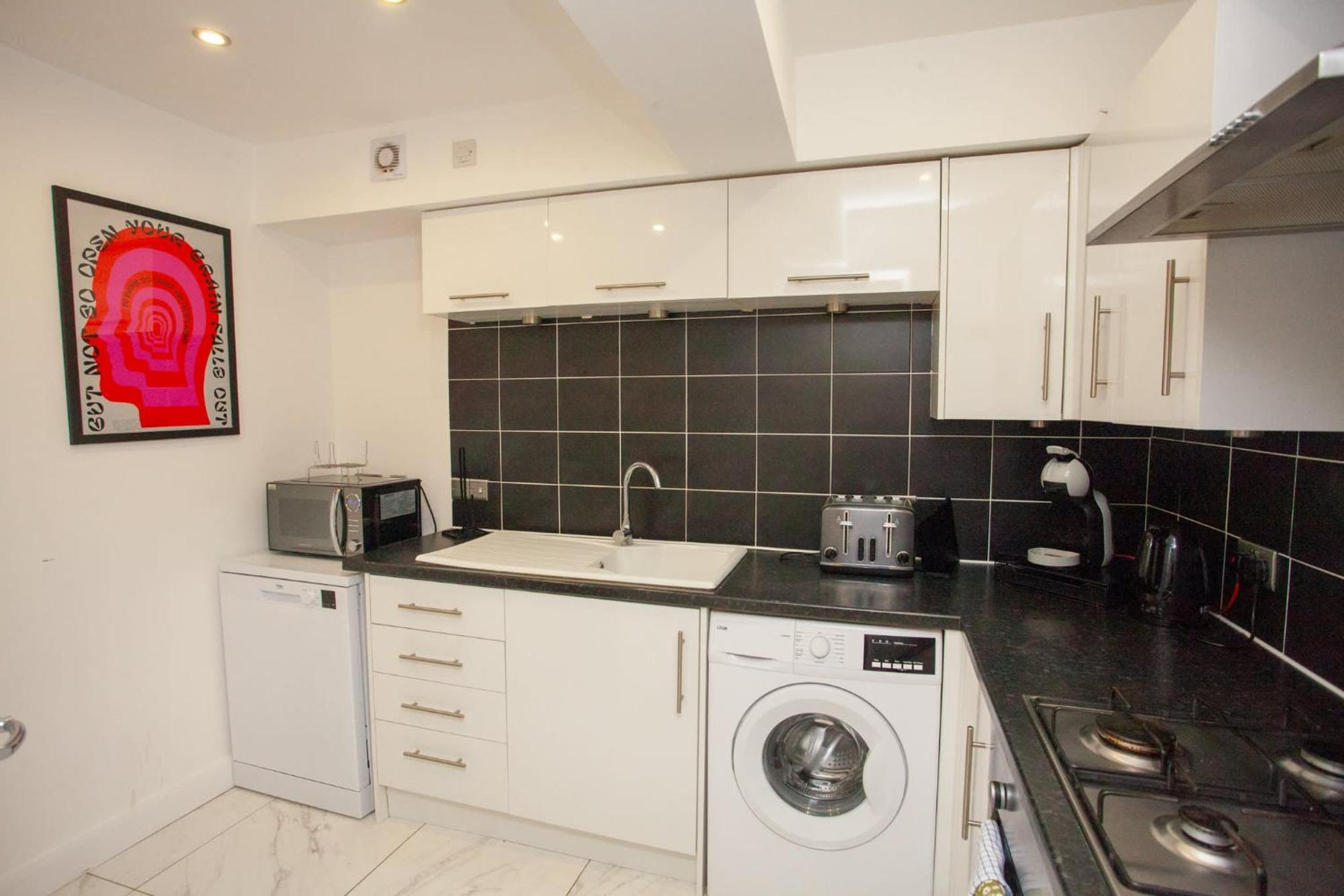 Beautiful 2 Bed Flat With A Private Terrace Apartment