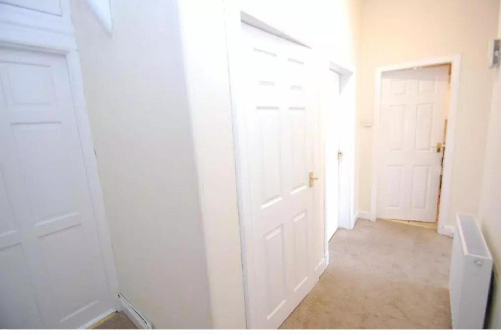Apartment Flat In Close To Local Amenities Glasgow