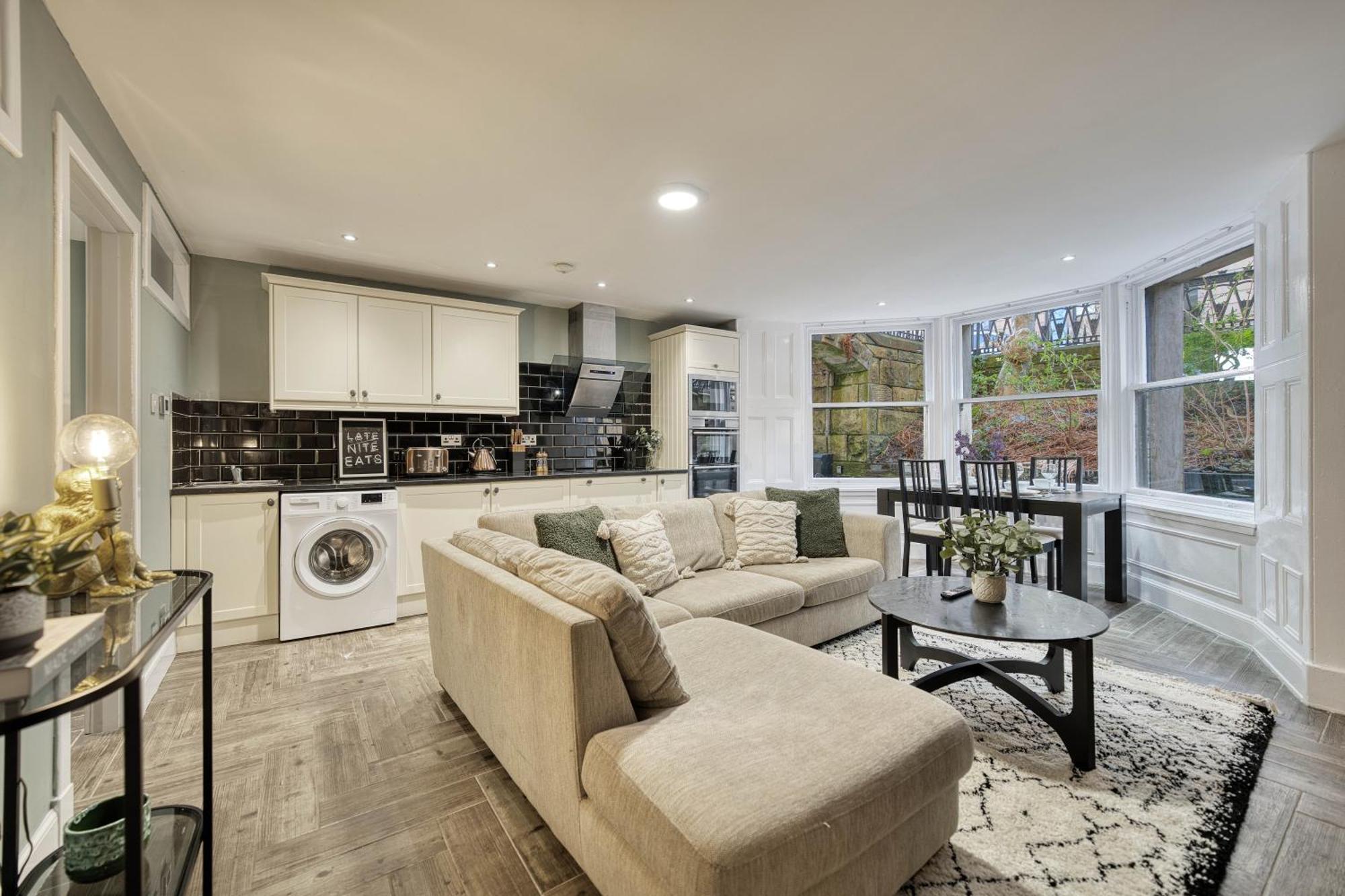 Stylish 3-bedroom In * Glasgow