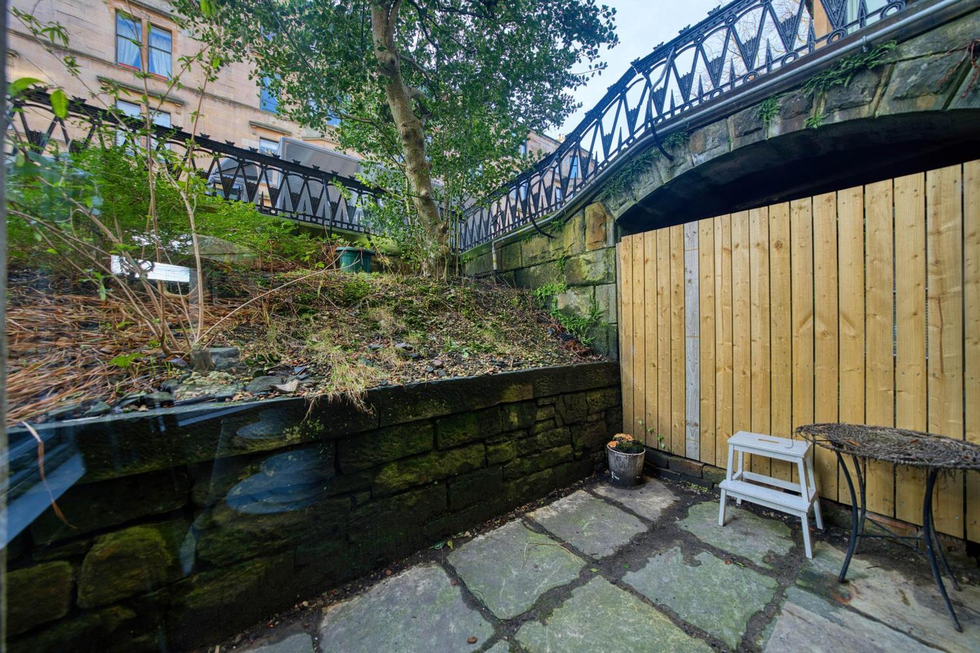 Stylish 3-bedroom In Apartment Glasgow