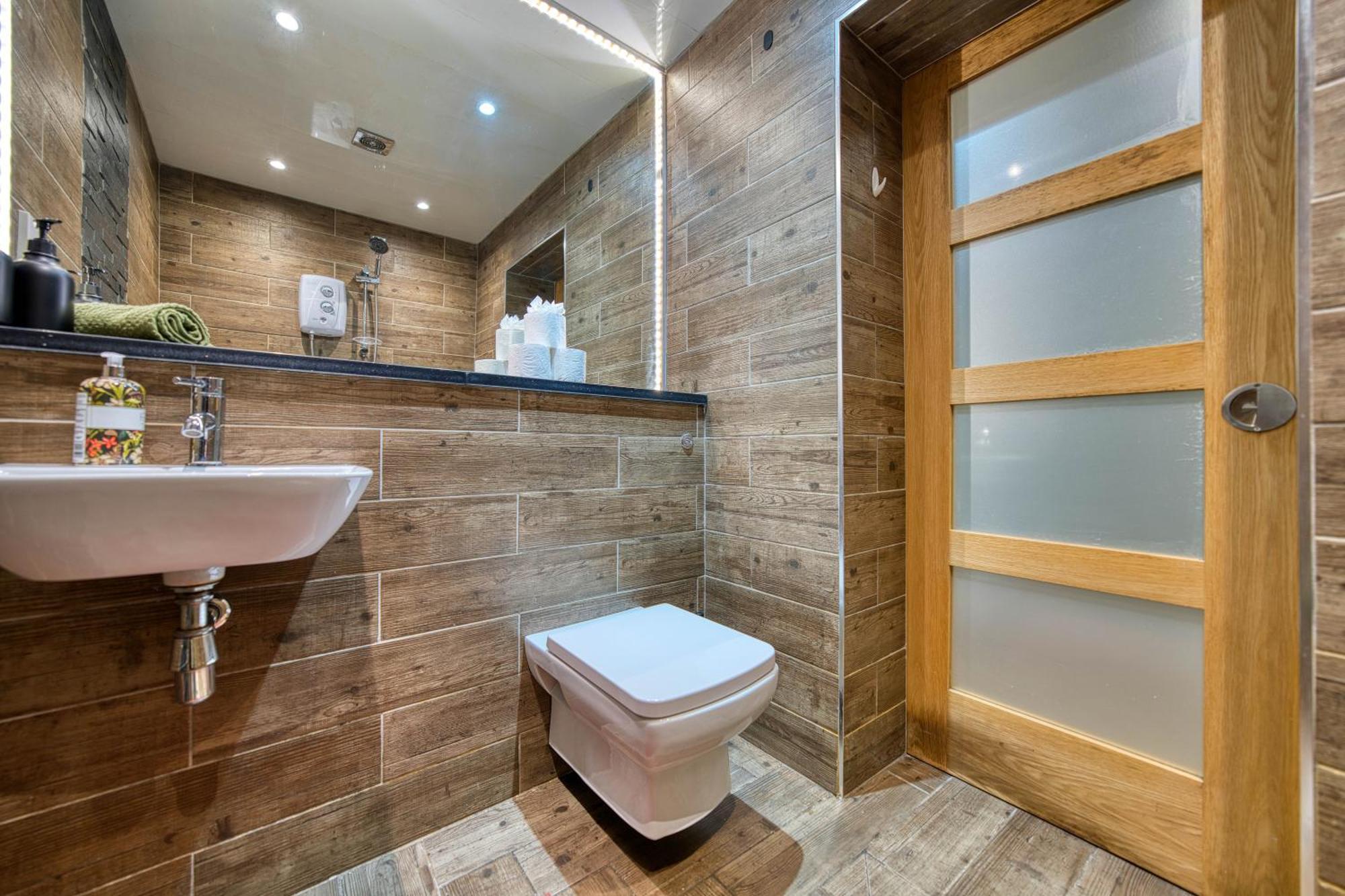 Stylish 3-bedroom In Apartment