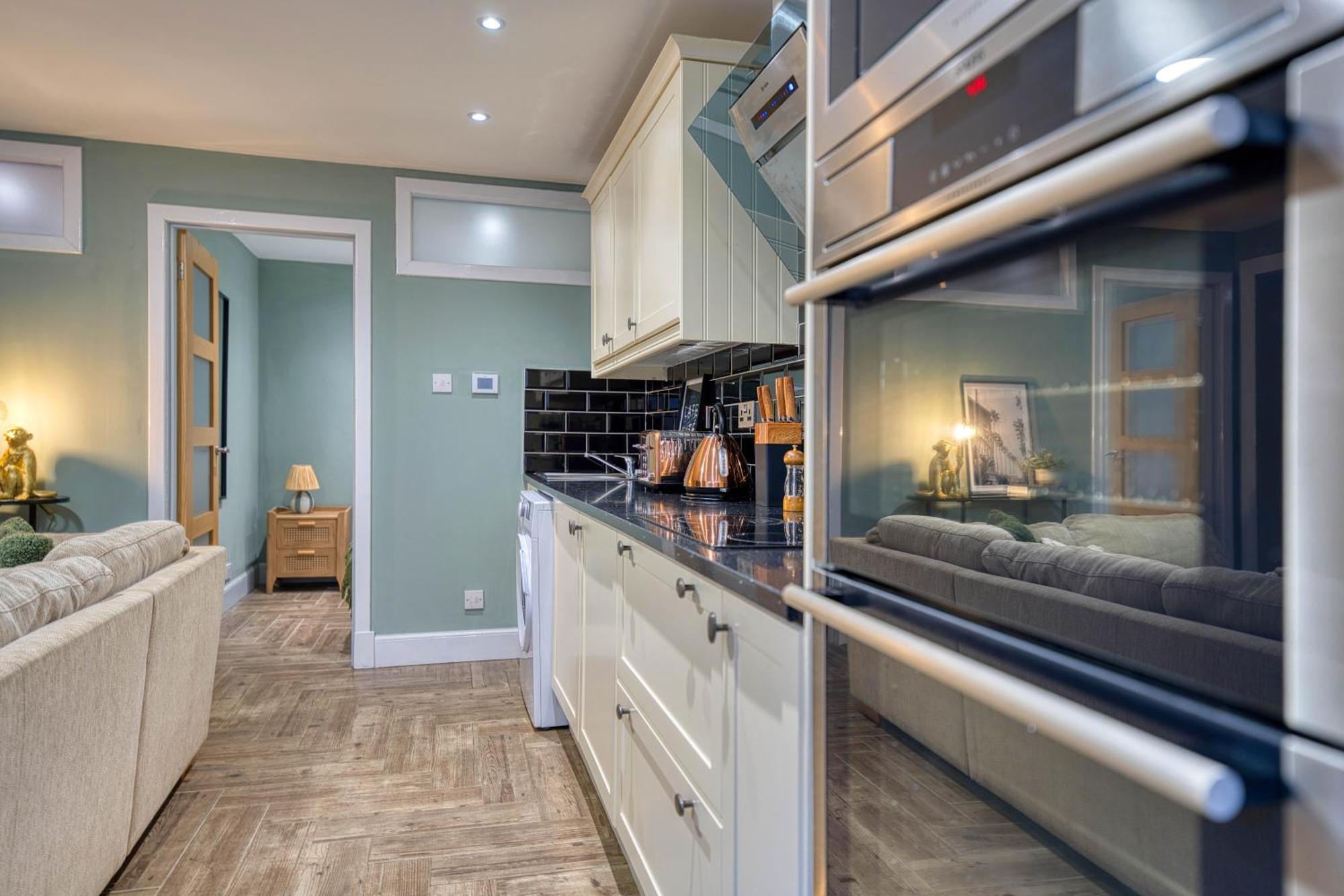 Stylish 3-bedroom In * Glasgow