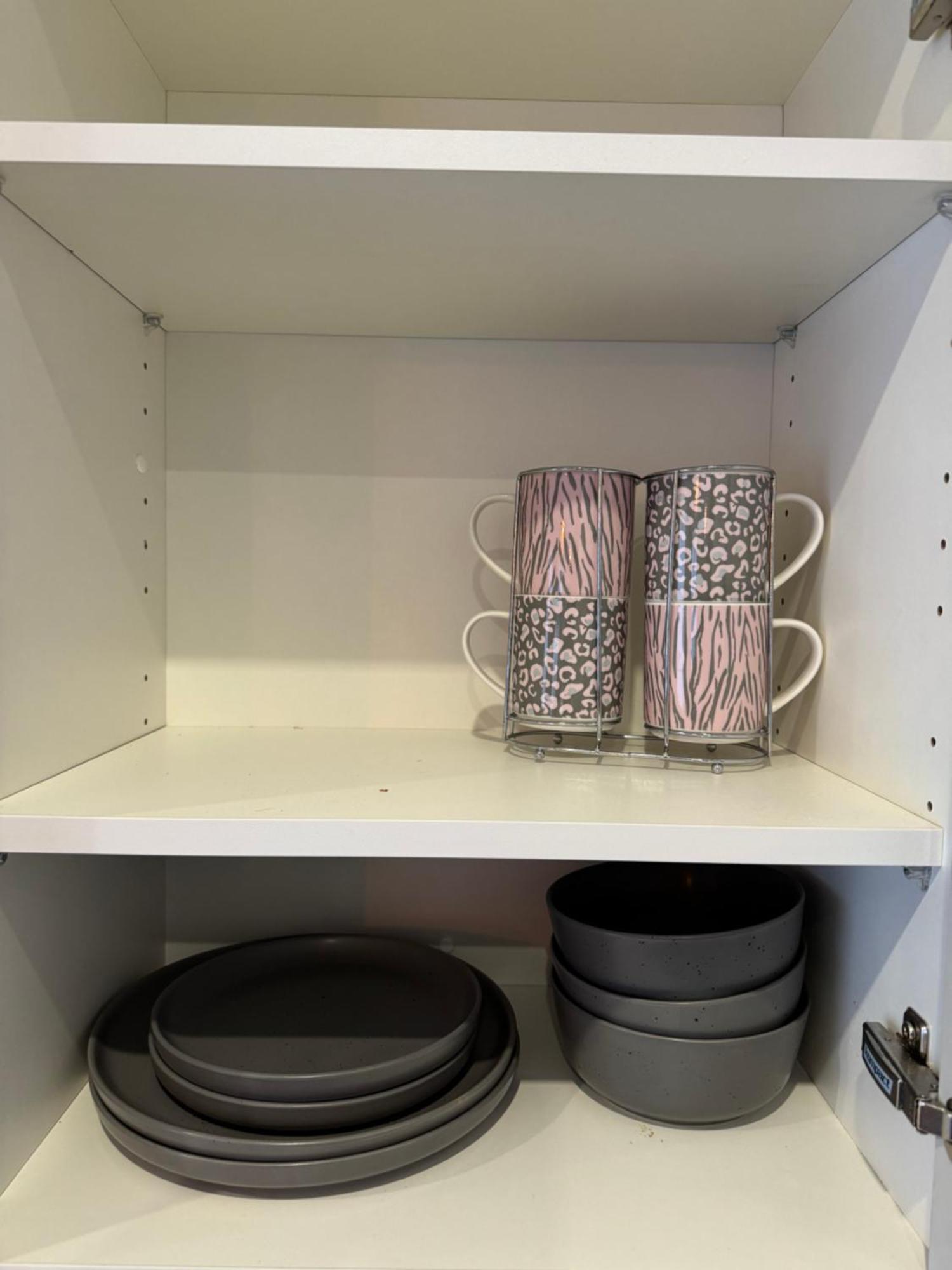 Modern Flat In Free Parking & Wifi Apartment