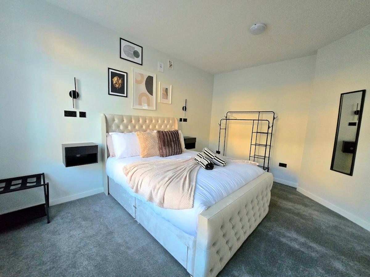3-bed In Holiday home Glasgow