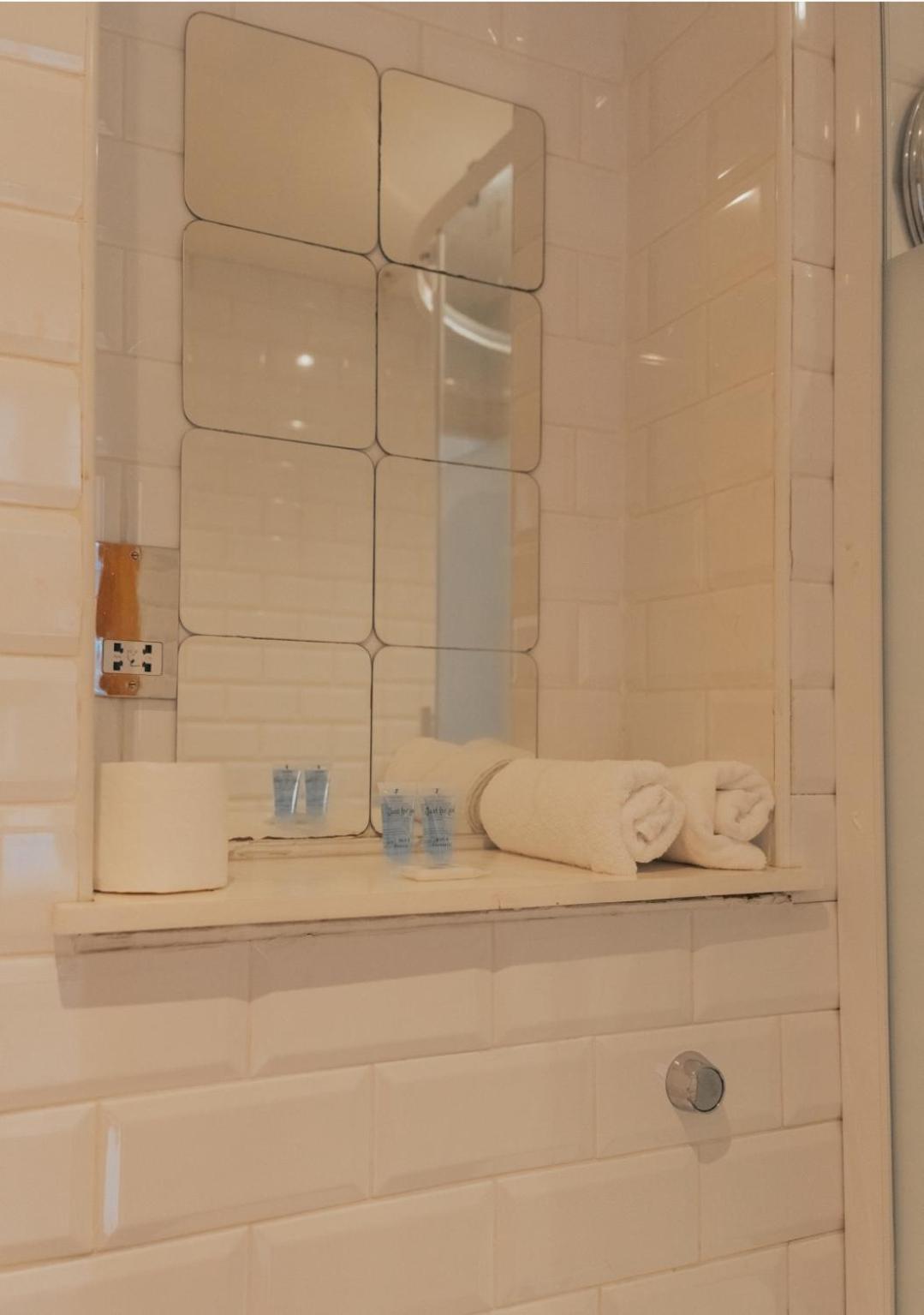2 Bed Renfield St Center * Glasgow