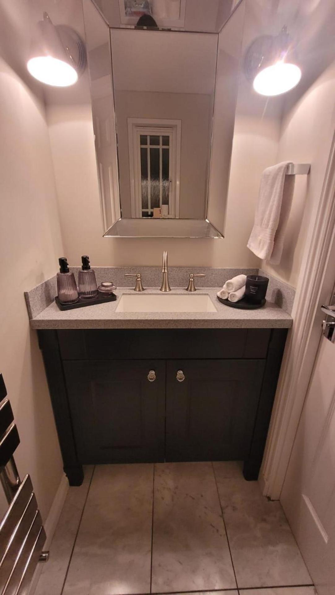 Stylish Modern 3 Bedroom House Free Parking Holiday home Glasgow