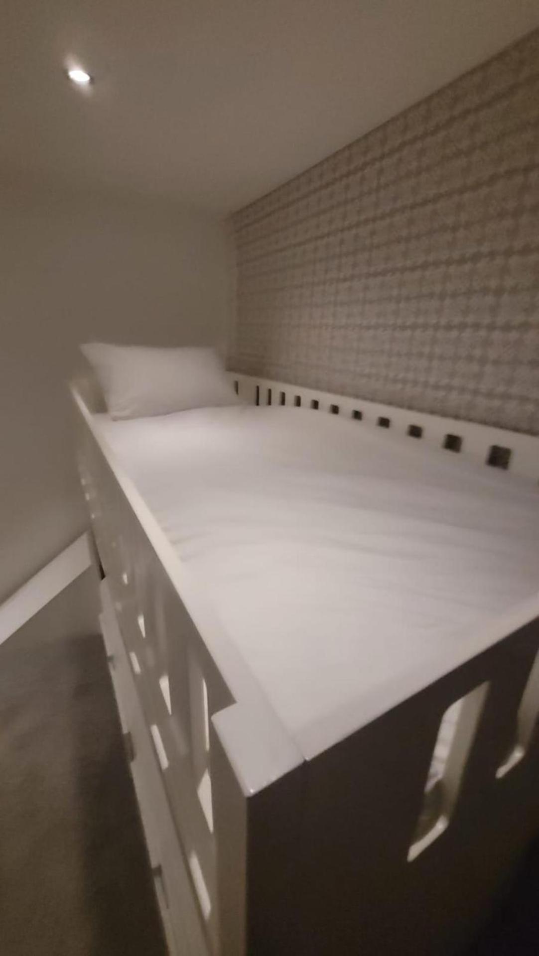 Stylish Modern 3 Bedroom House Free Parking * Glasgow