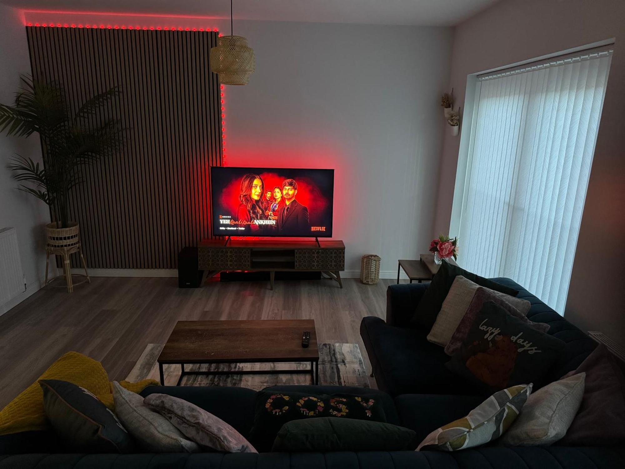 Apartment Modern Flat In Free Parking & Wifi Glasgow