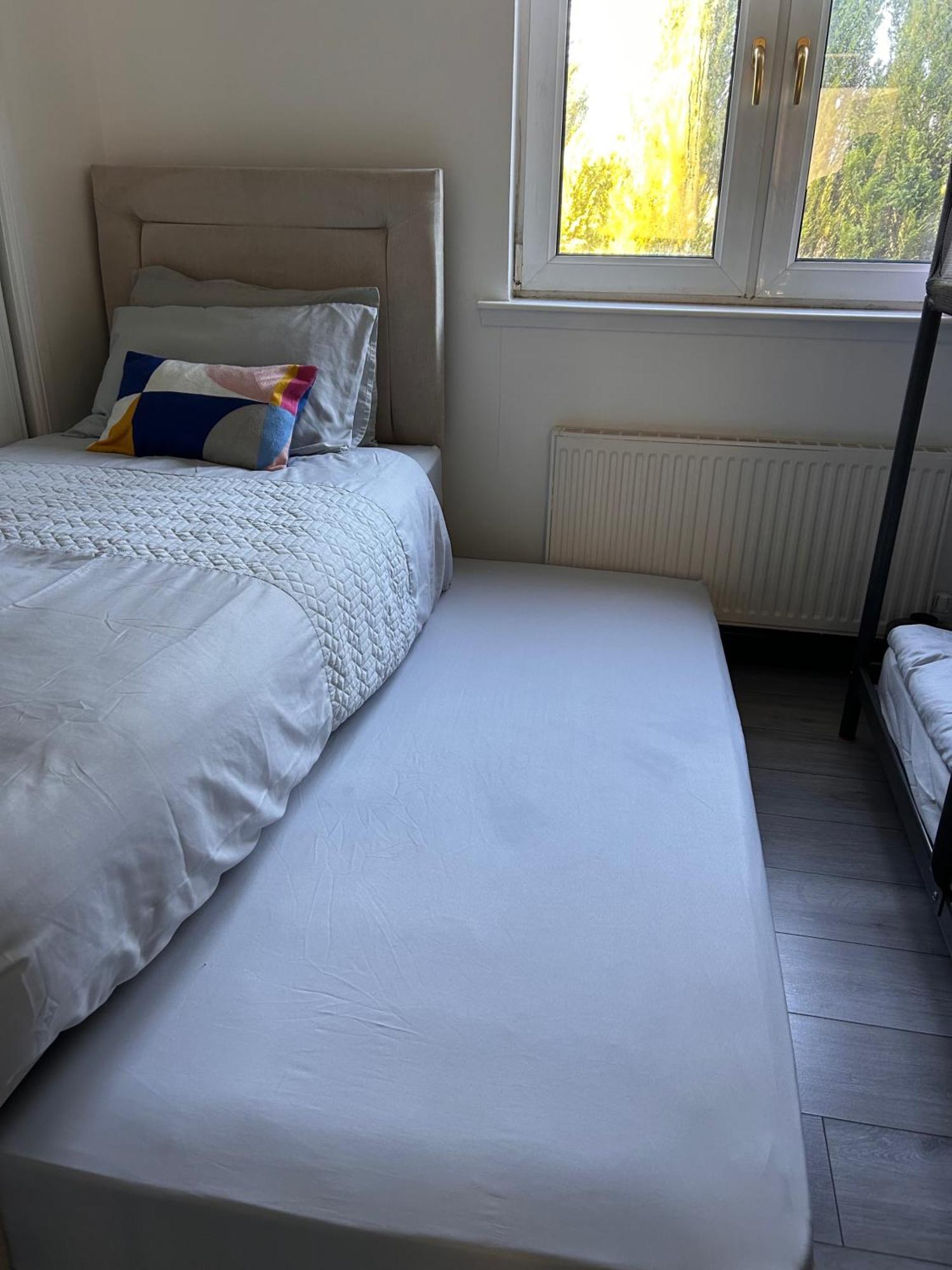 Modern Apartment-sleeps6-parking-seft Check In * Glasgow