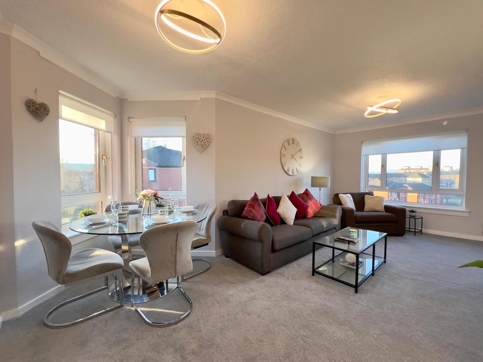 Apartment Chic & Cozy 2-bed Flat In - Free Parking