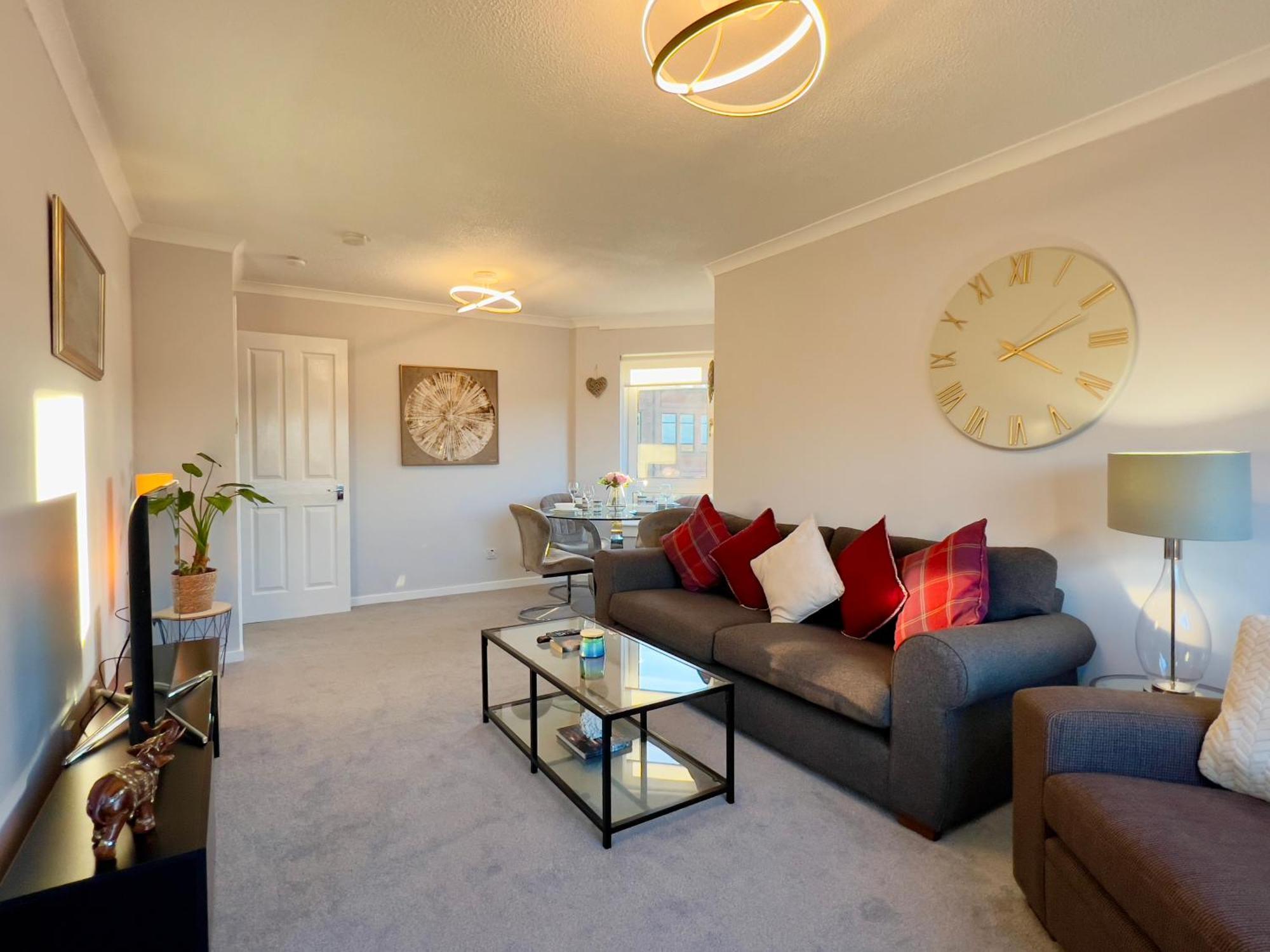 Chic & Cozy 2-bed Flat In - Free Parking Apartment *