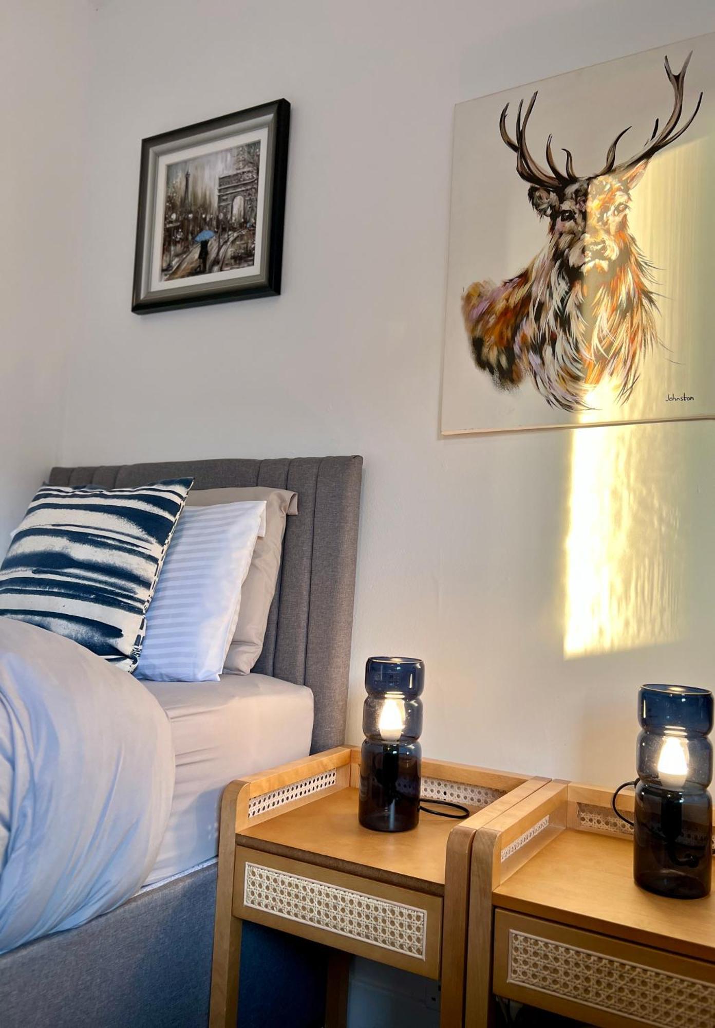 Chic & Cozy 2-bed Flat In - Free Parking Apartment *