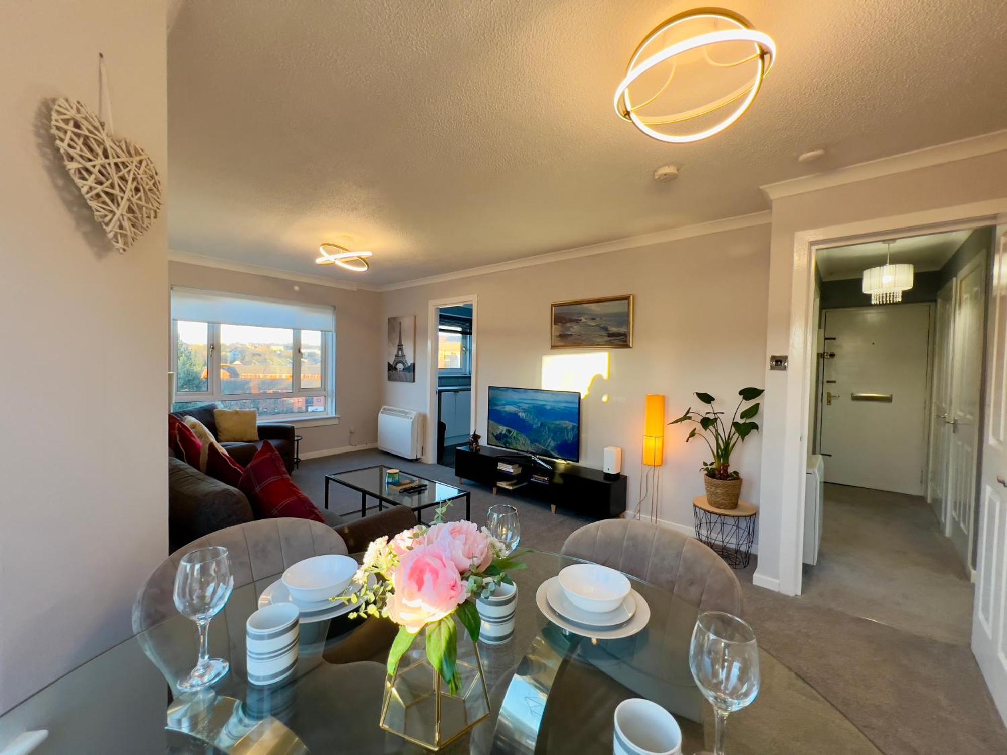 Apartment Chic & Cozy 2-bed Flat In - Free Parking Glasgow