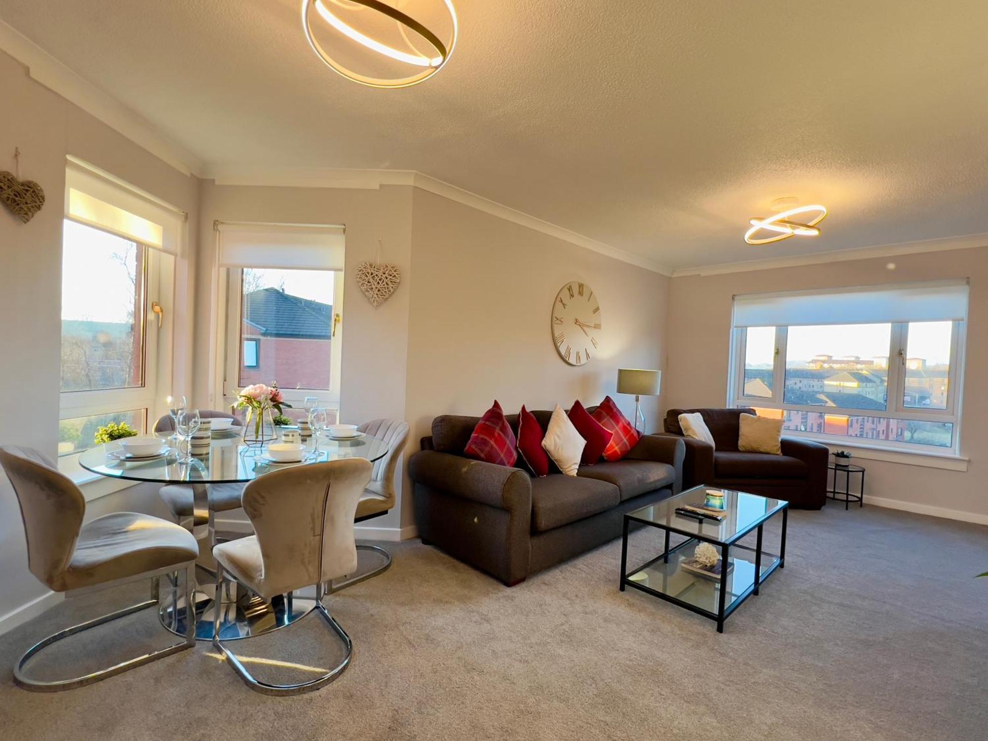 Apartment Chic & Cozy 2-bed Flat In - Free Parking *