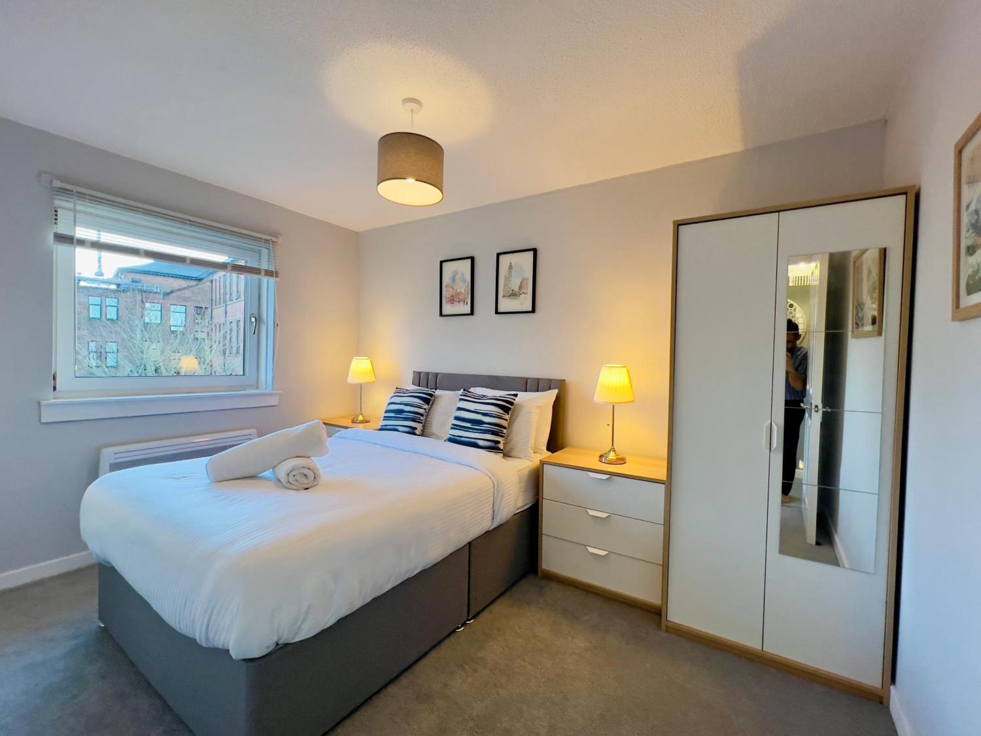 Chic & Cozy 2-bed Flat In - Free Parking *