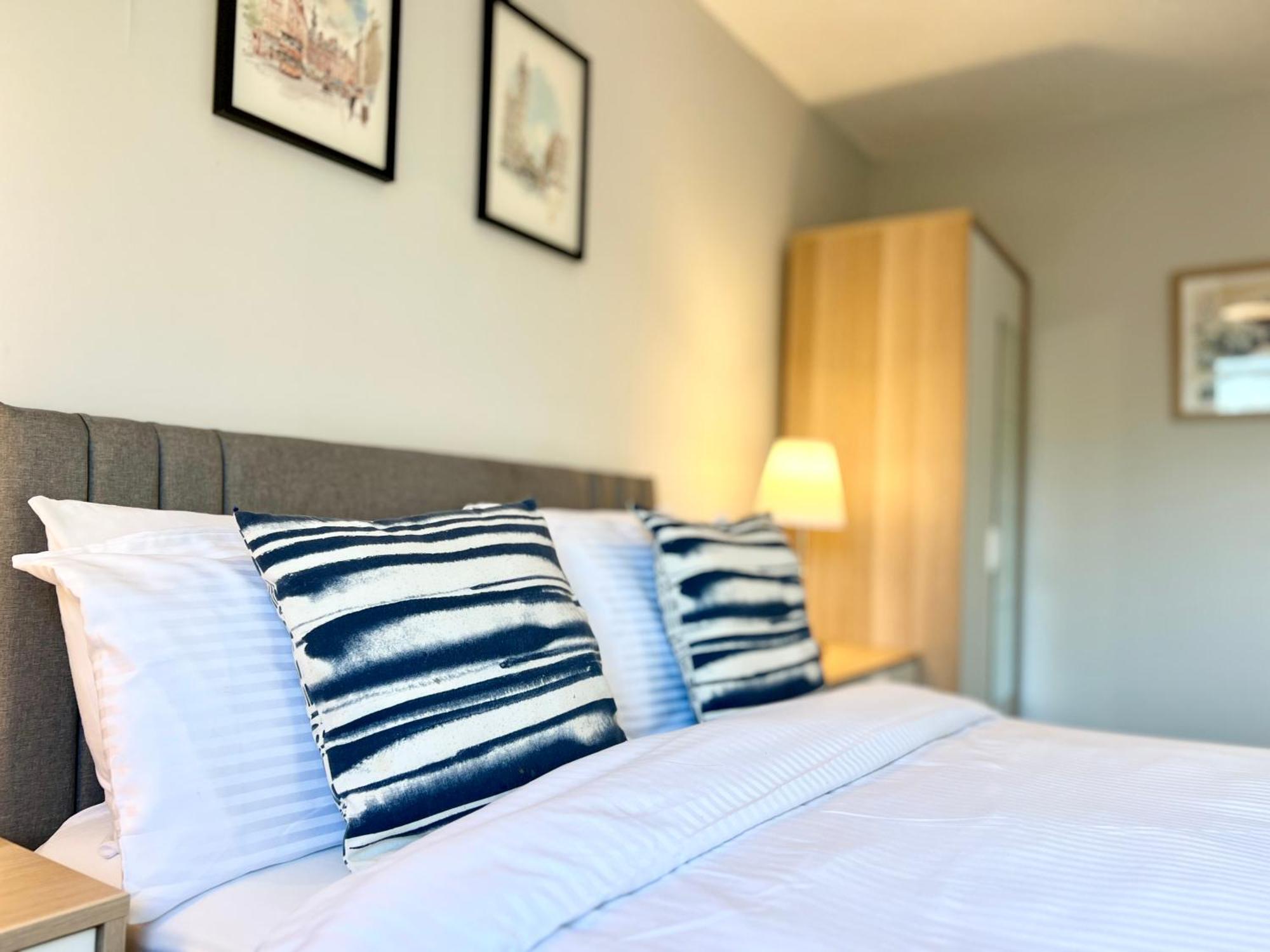 Apartment Chic & Cozy 2-bed Flat In - Free Parking Glasgow