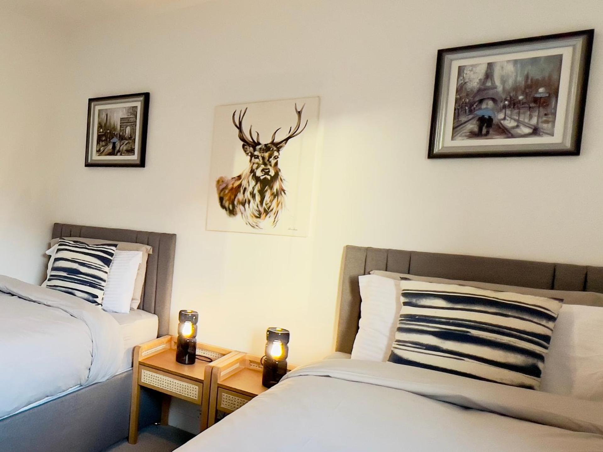 Apartment Chic & Cozy 2-bed Flat In - Free Parking *