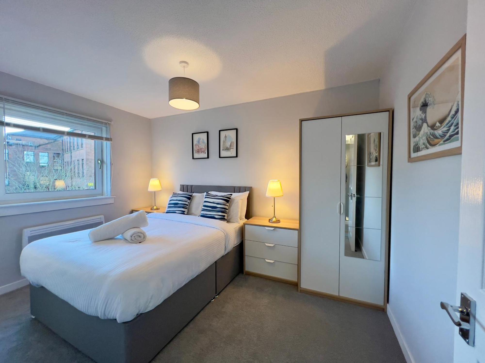 Chic & Cozy 2-bed Flat In - Free Parking *