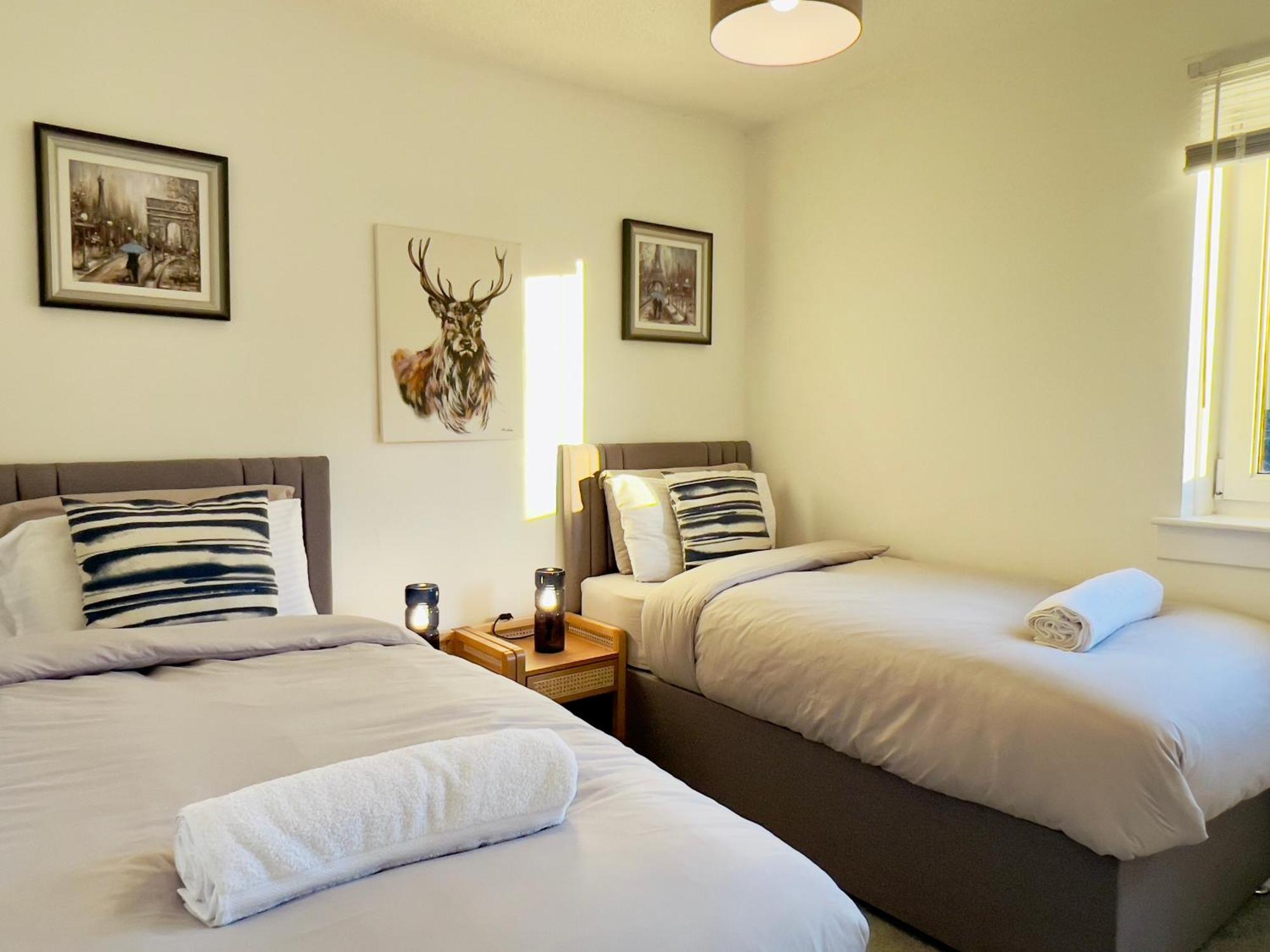Chic & Cozy 2-bed Flat In - Free Parking Apartment *
