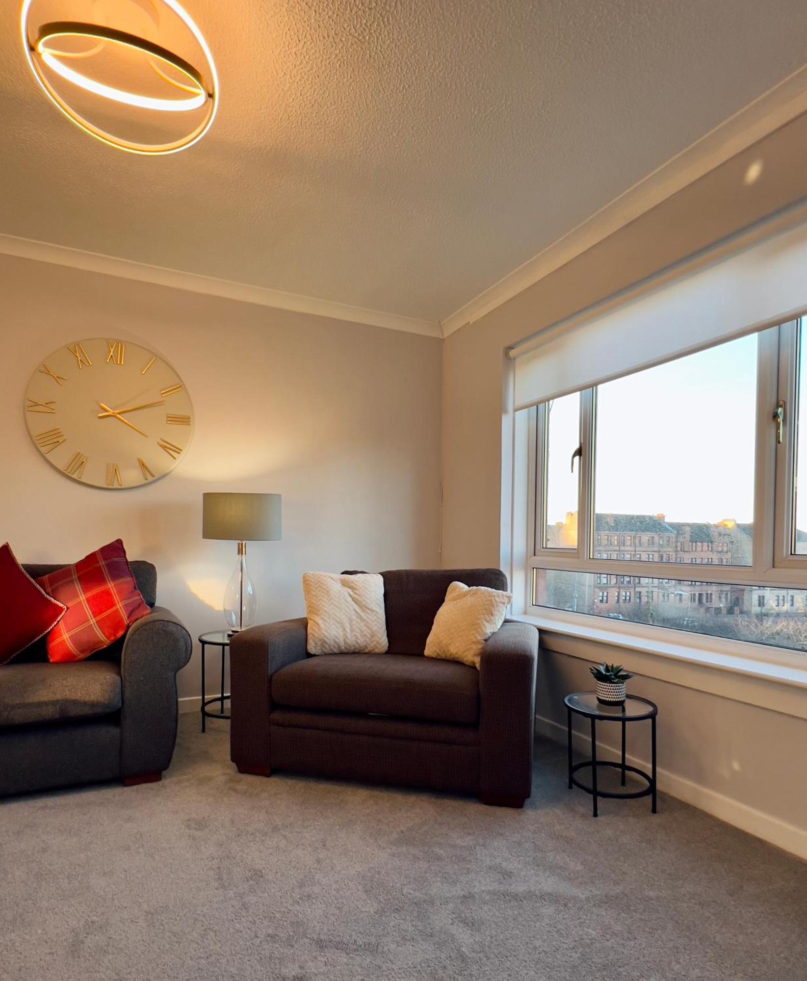 Chic & Cozy 2-bed Flat In - Free Parking Apartment