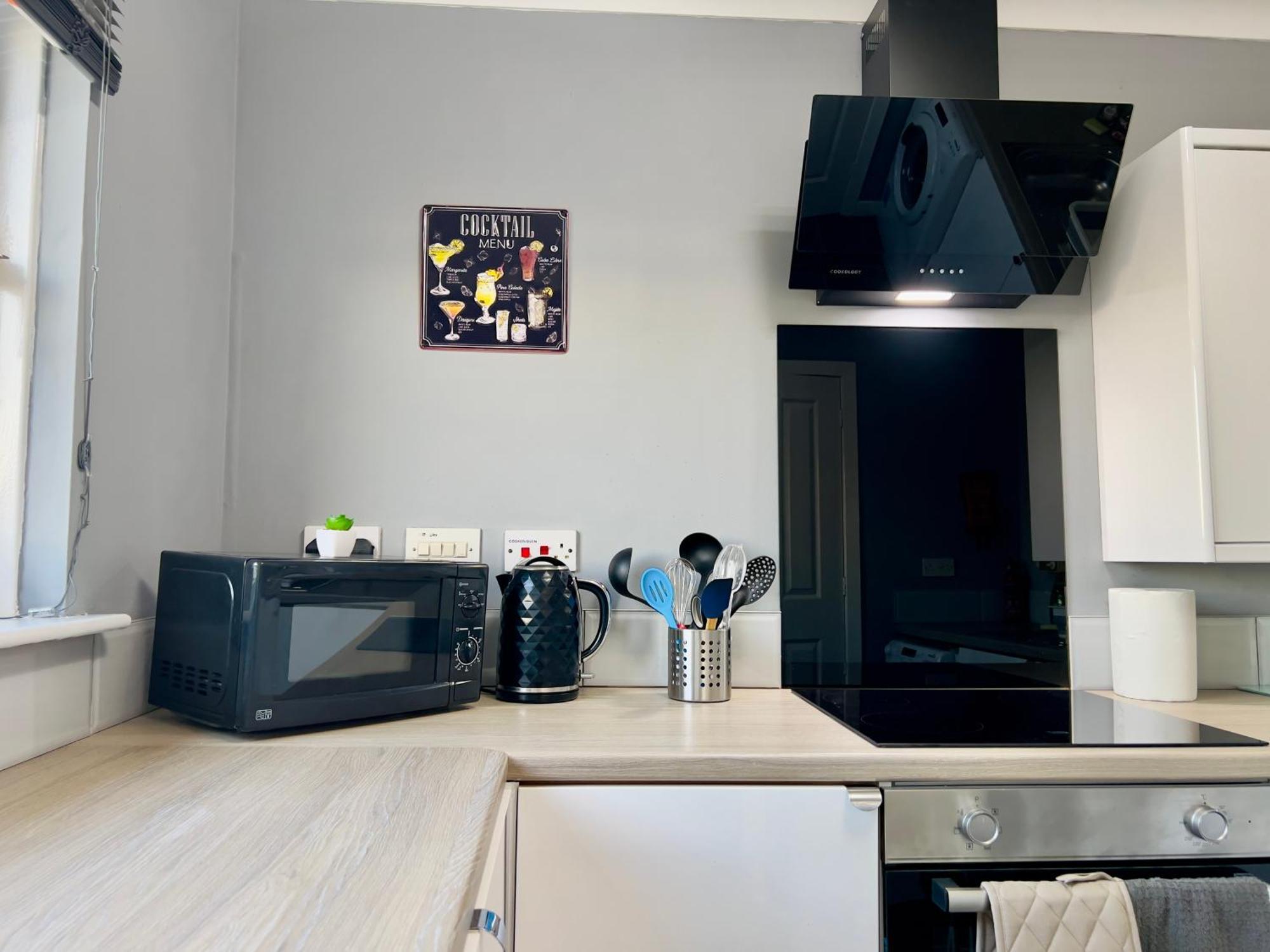 Chic & Cozy 2-bed Flat In - Free Parking Apartment *